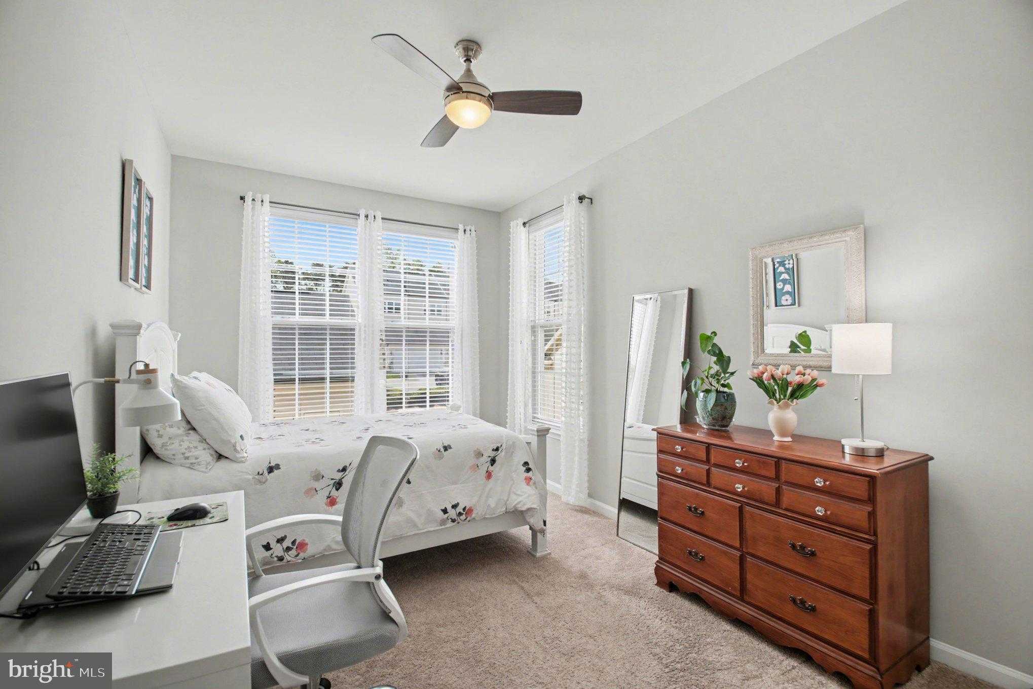 111 Almond Dr photo 19