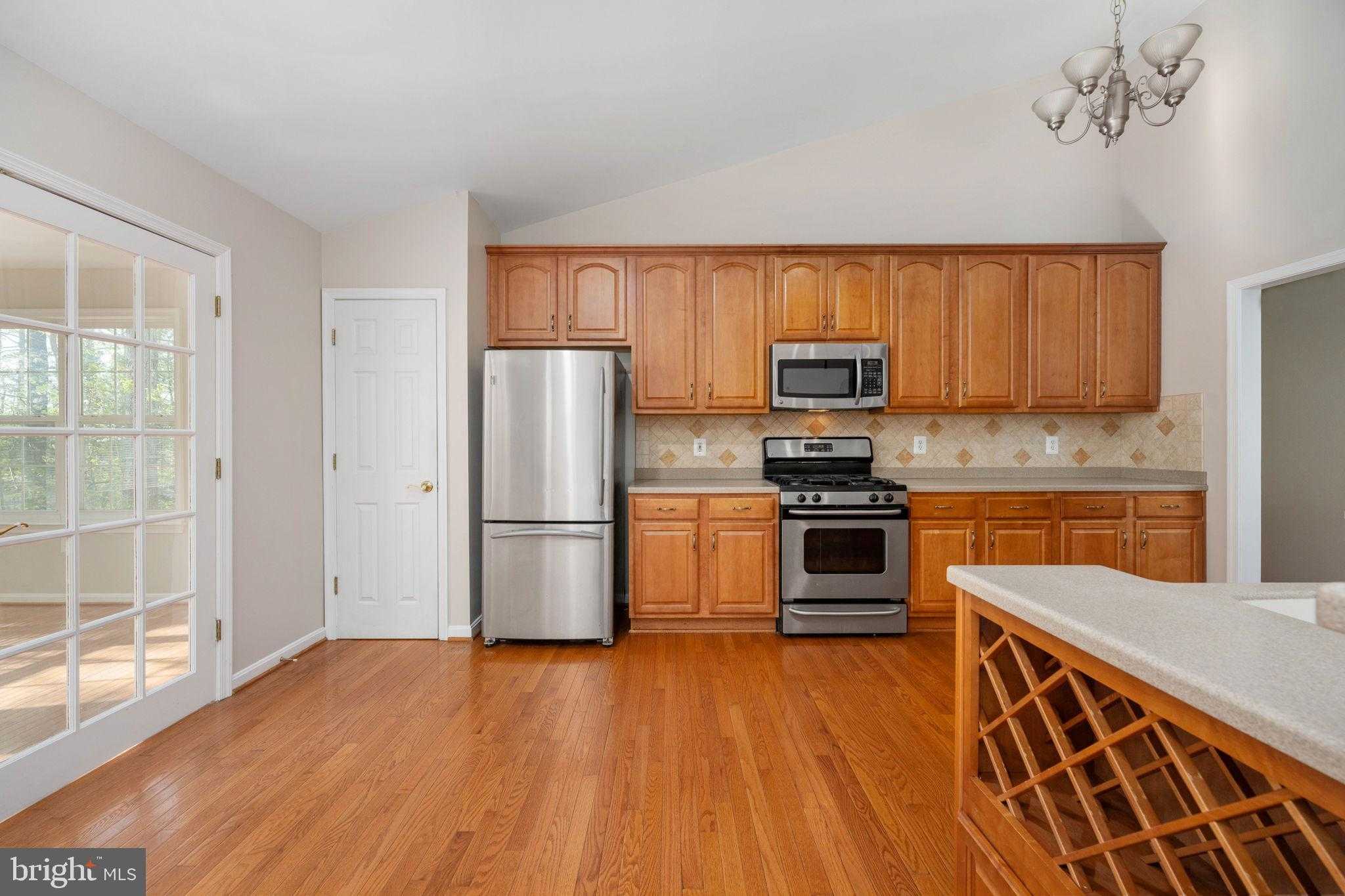 109 Cedar CT photo 14