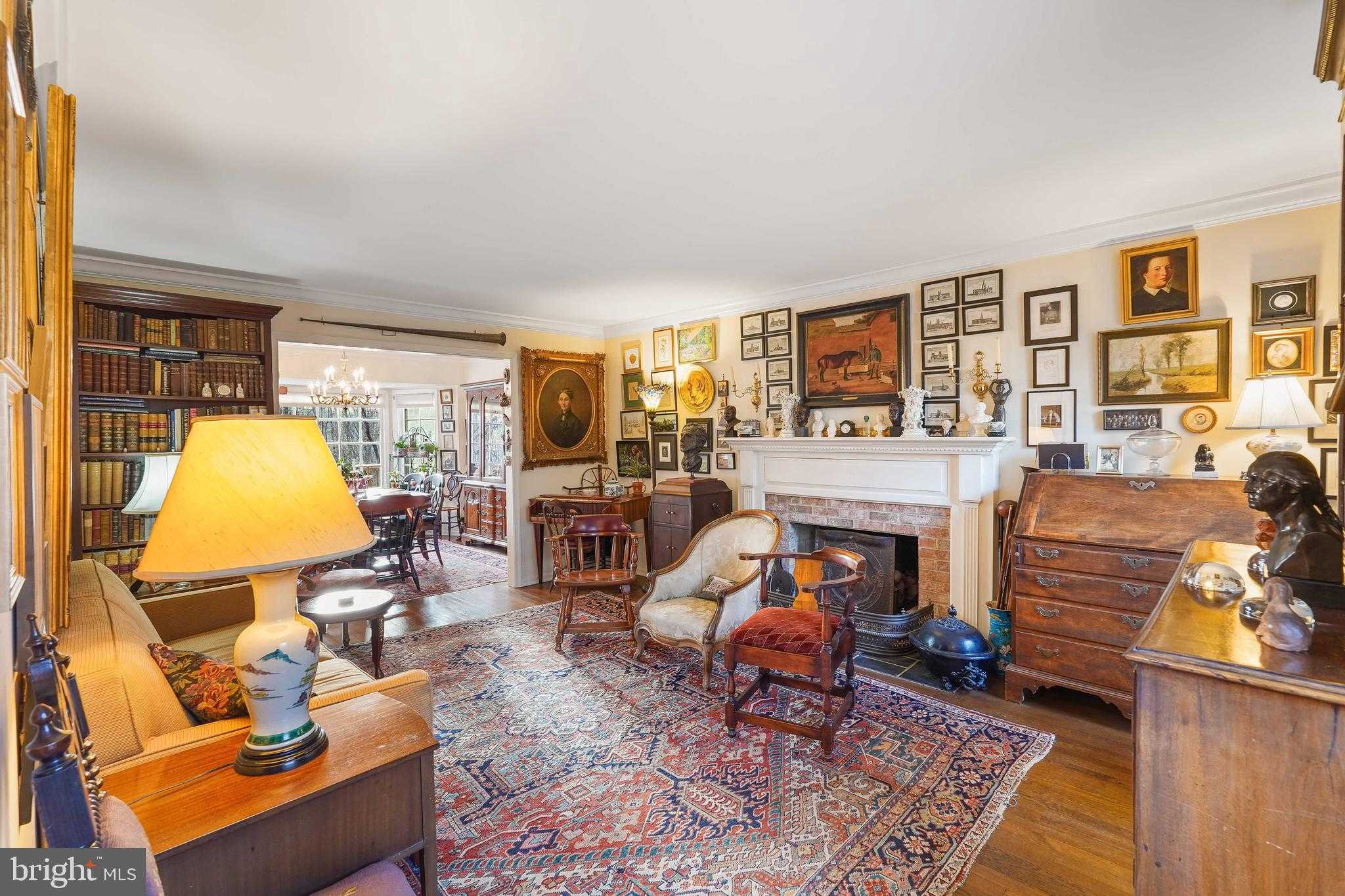 10505 Adel Rd photo 7