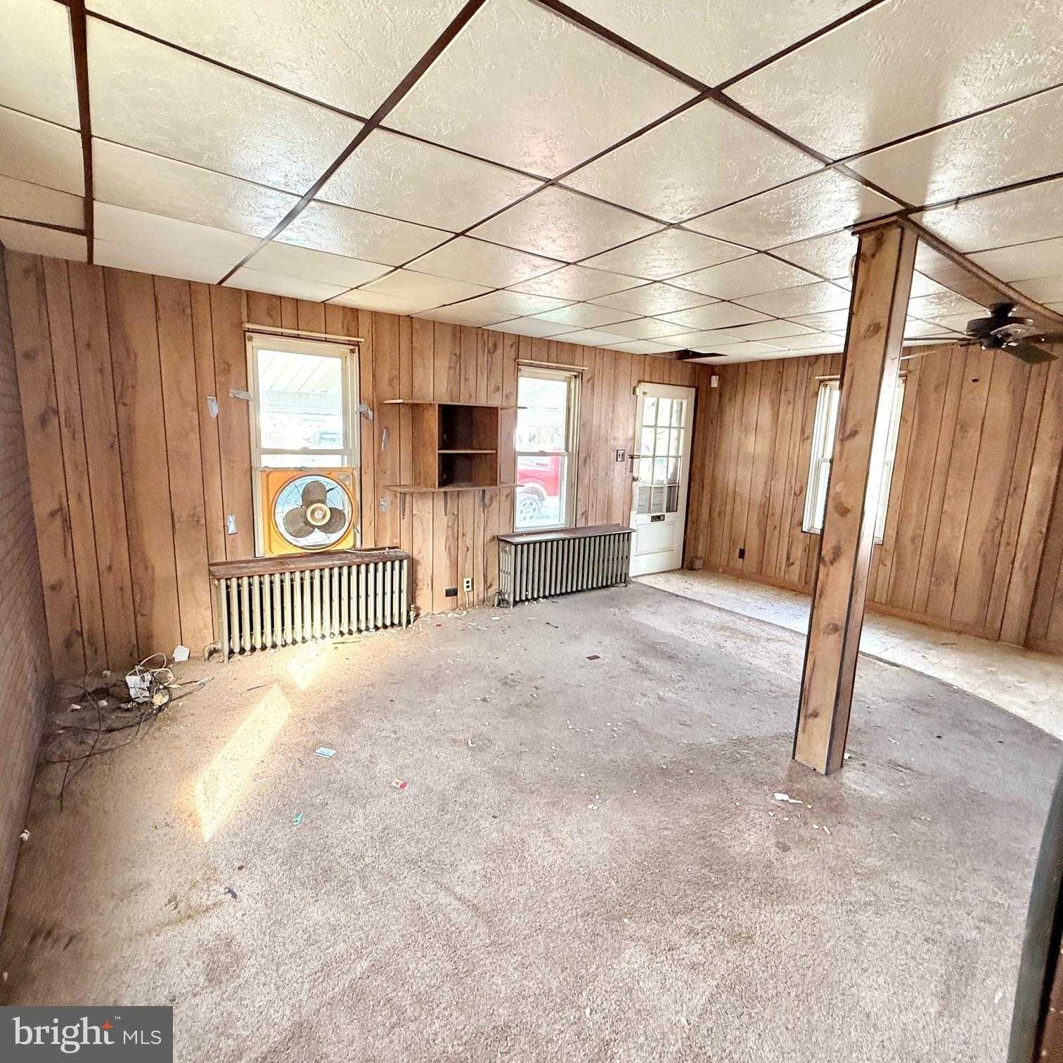 118 Midland Ave photo 9