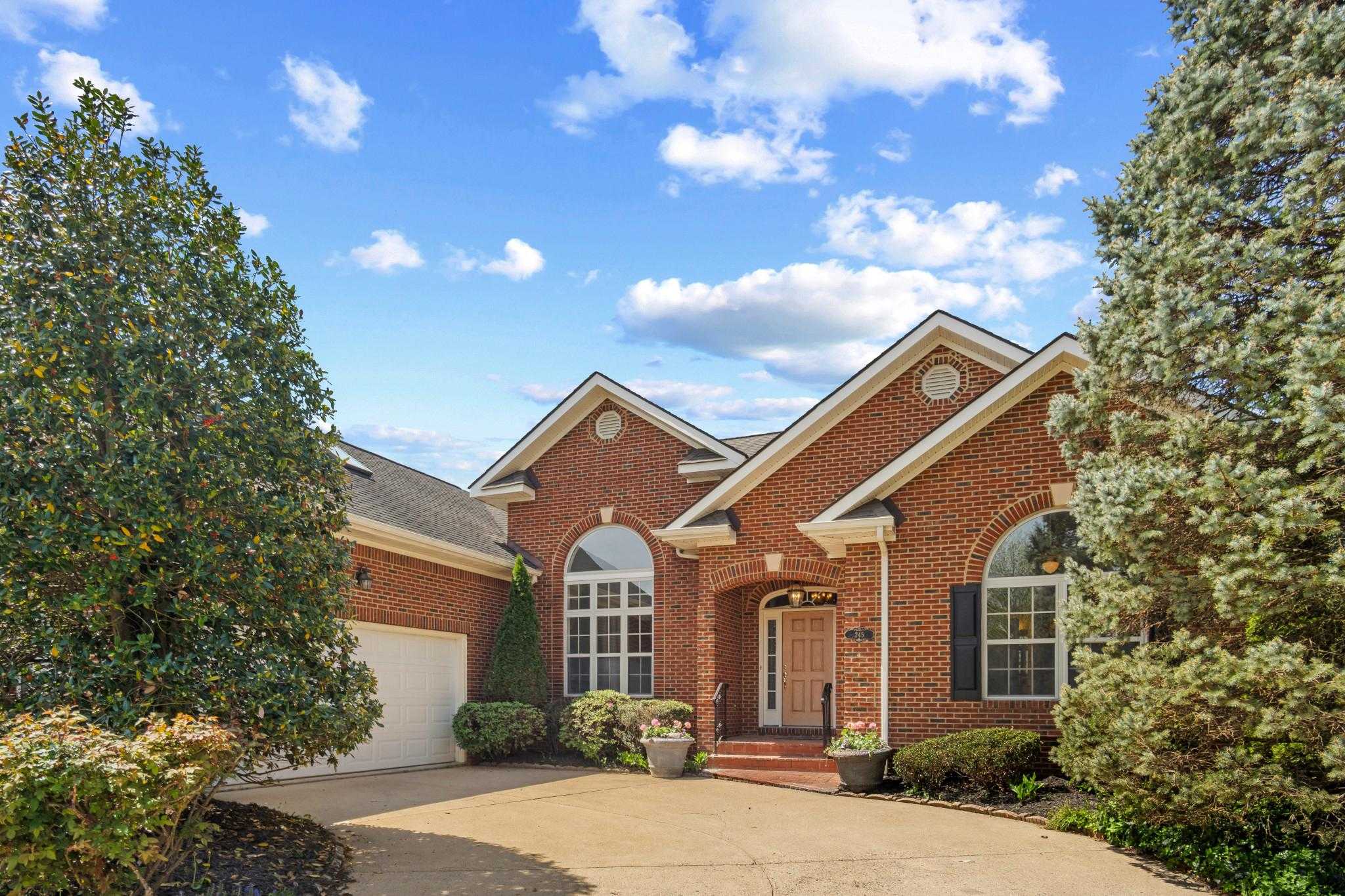 245 Carriage Chase Cir photo 2