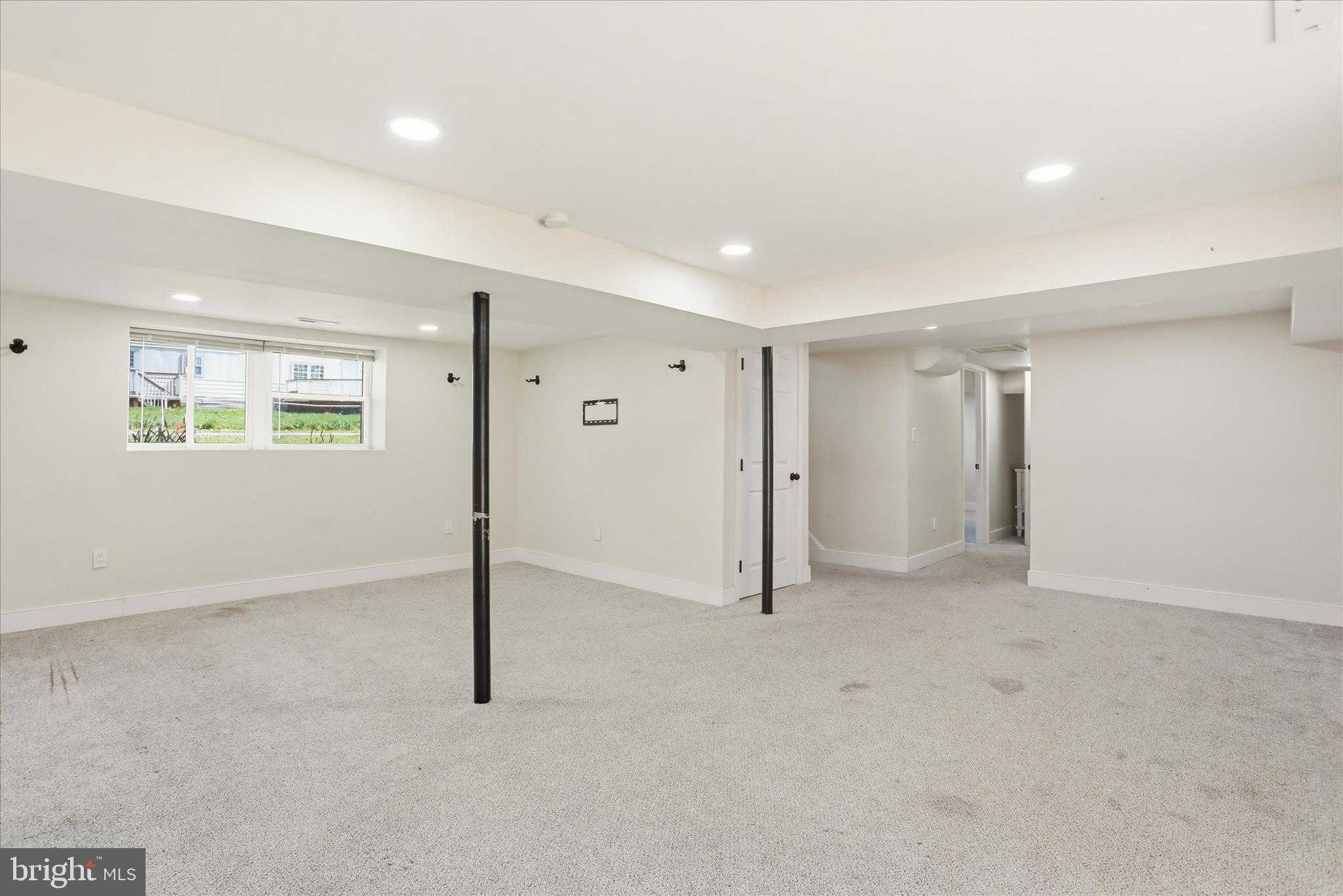 48 Anvil Rd photo 19