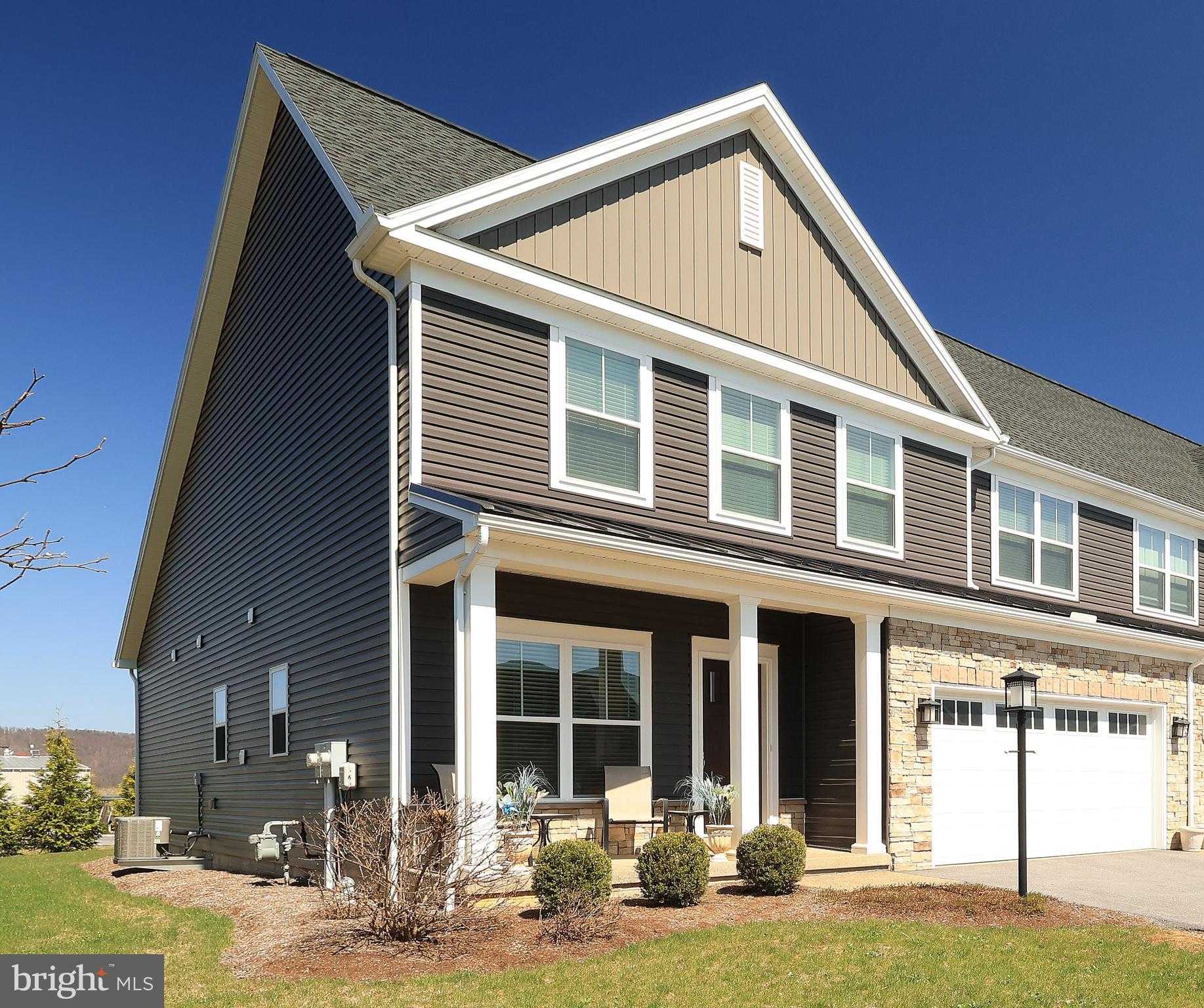 113 Aeropointe Ln photo 2