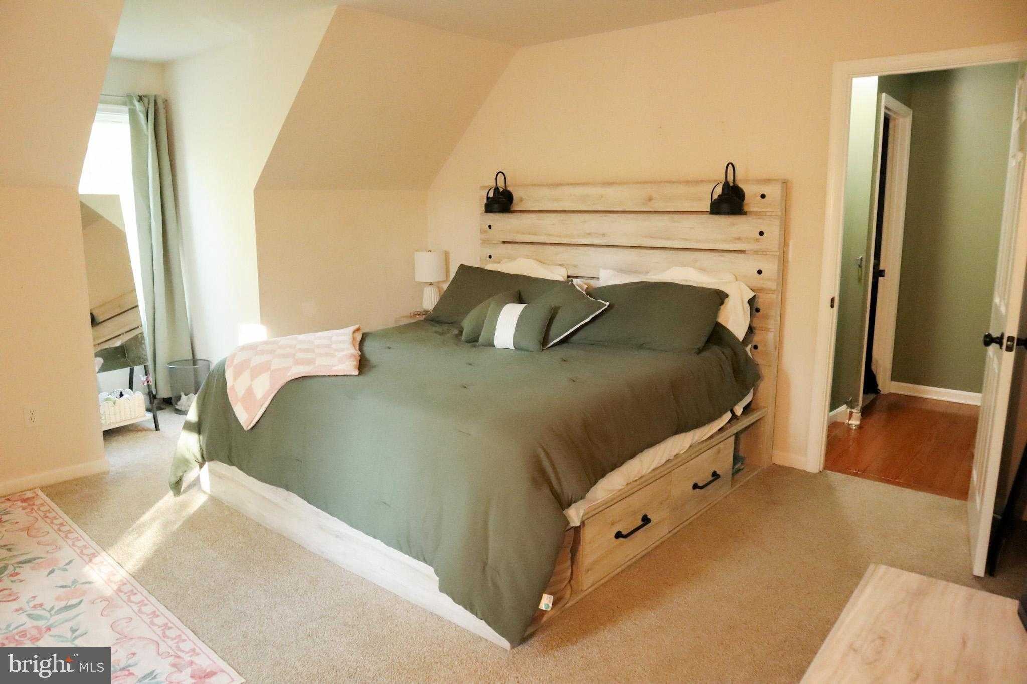 10594 Millbrook Dr photo 5