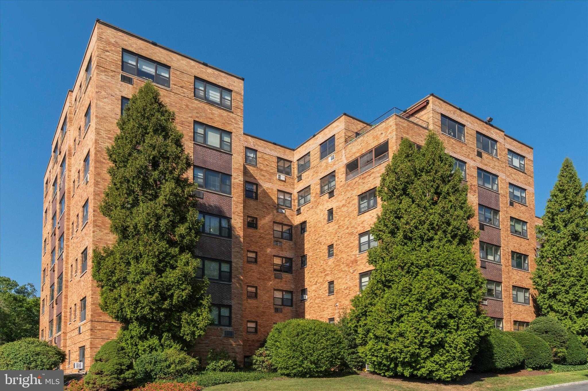 40 Old Lancaster Rd Apt 113 photo 2