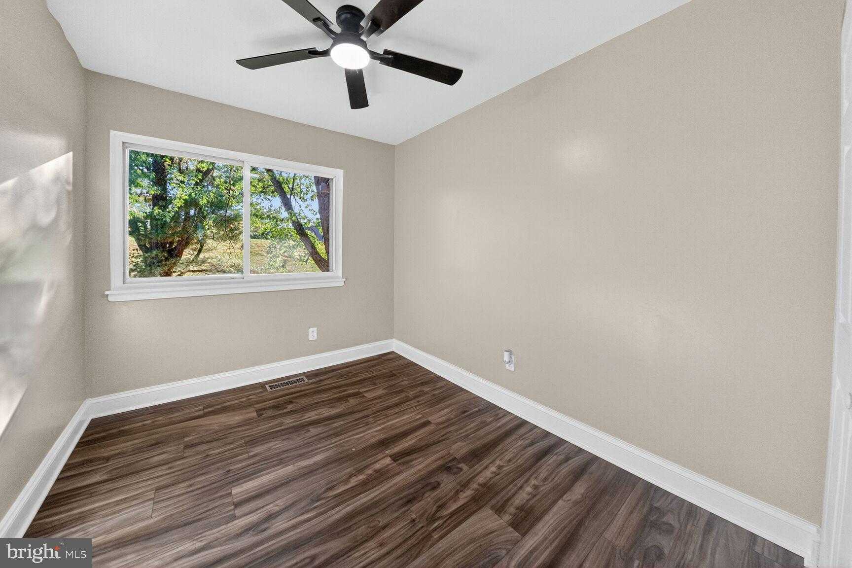 10022 Wedge Way photo 20