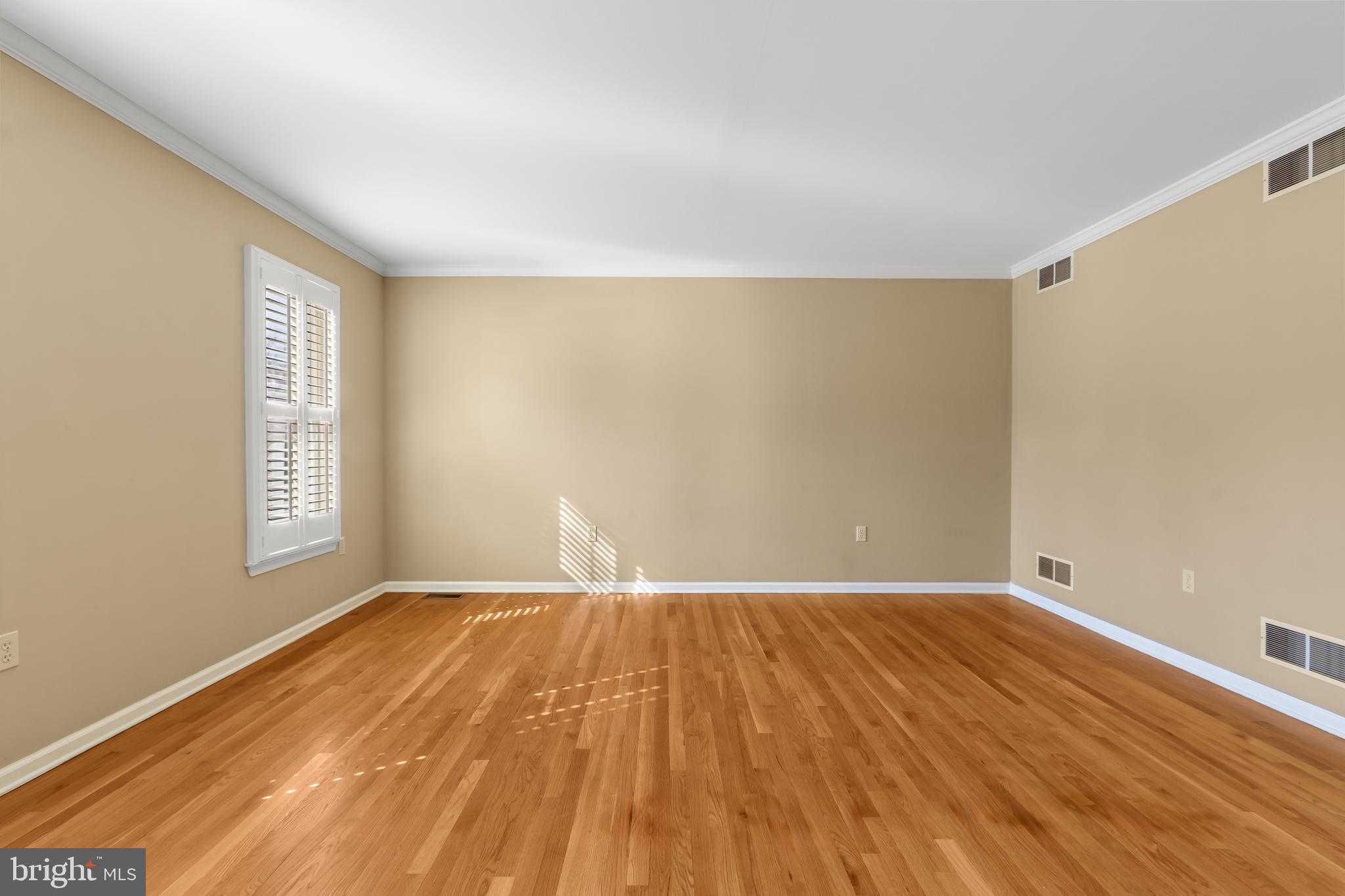 1625 Arrowwood Dr photo 11