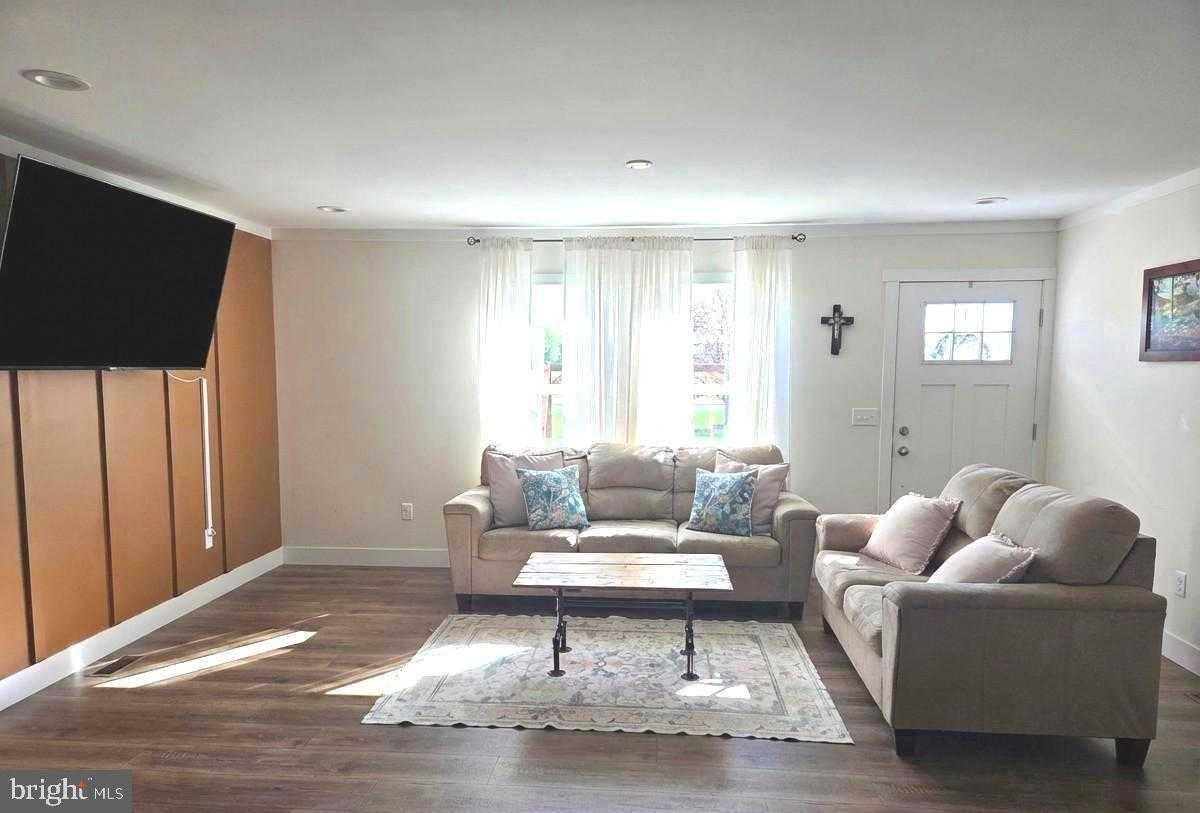 6924 Williamsburg Church Rd # 1 photo 13