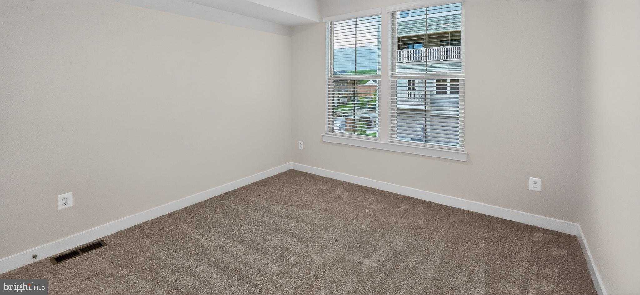 2542 Verona Pl Unit B photo 25