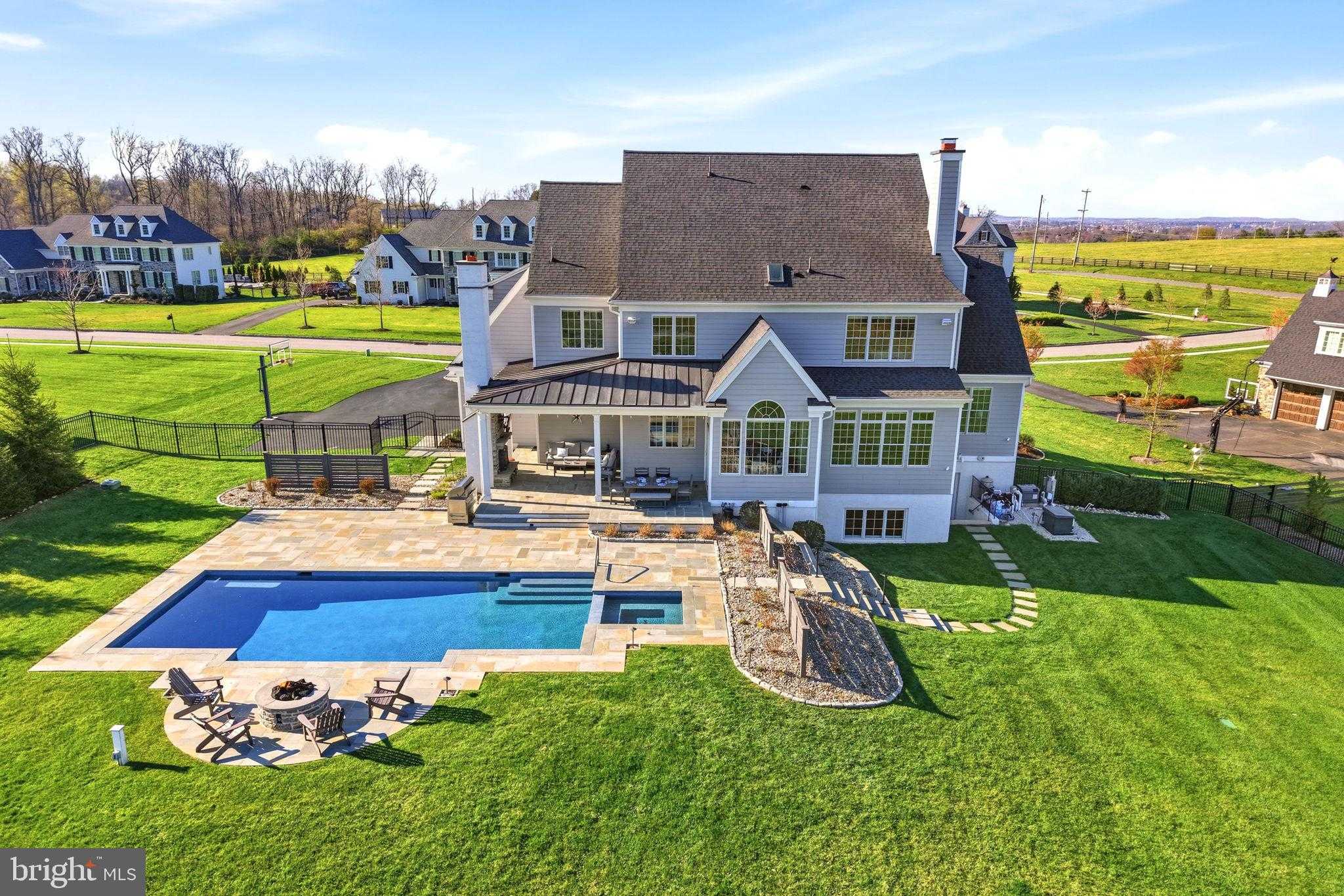 1339 Carolannes Way photo 86