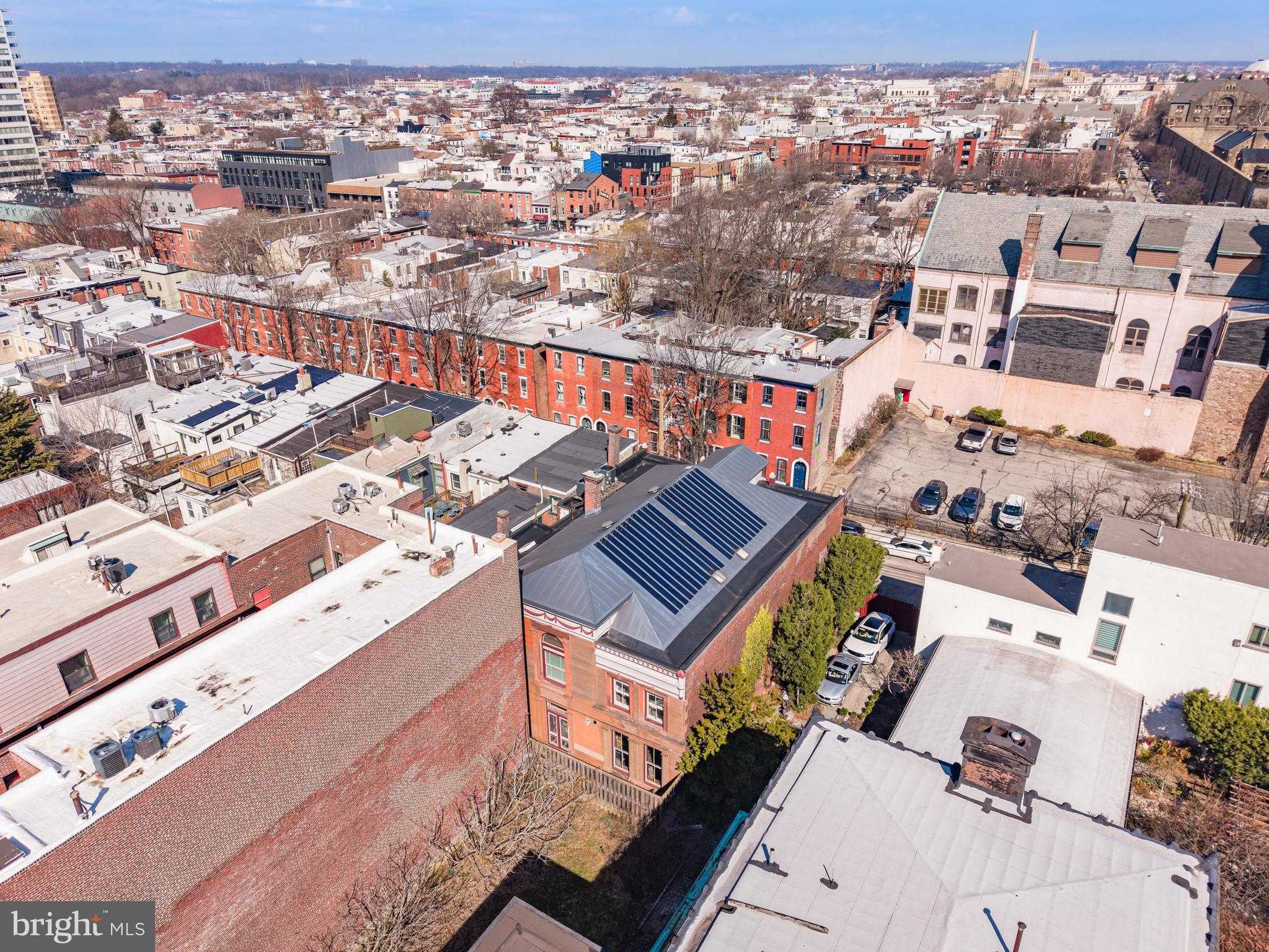 2204 Mount Vernon St photo 5