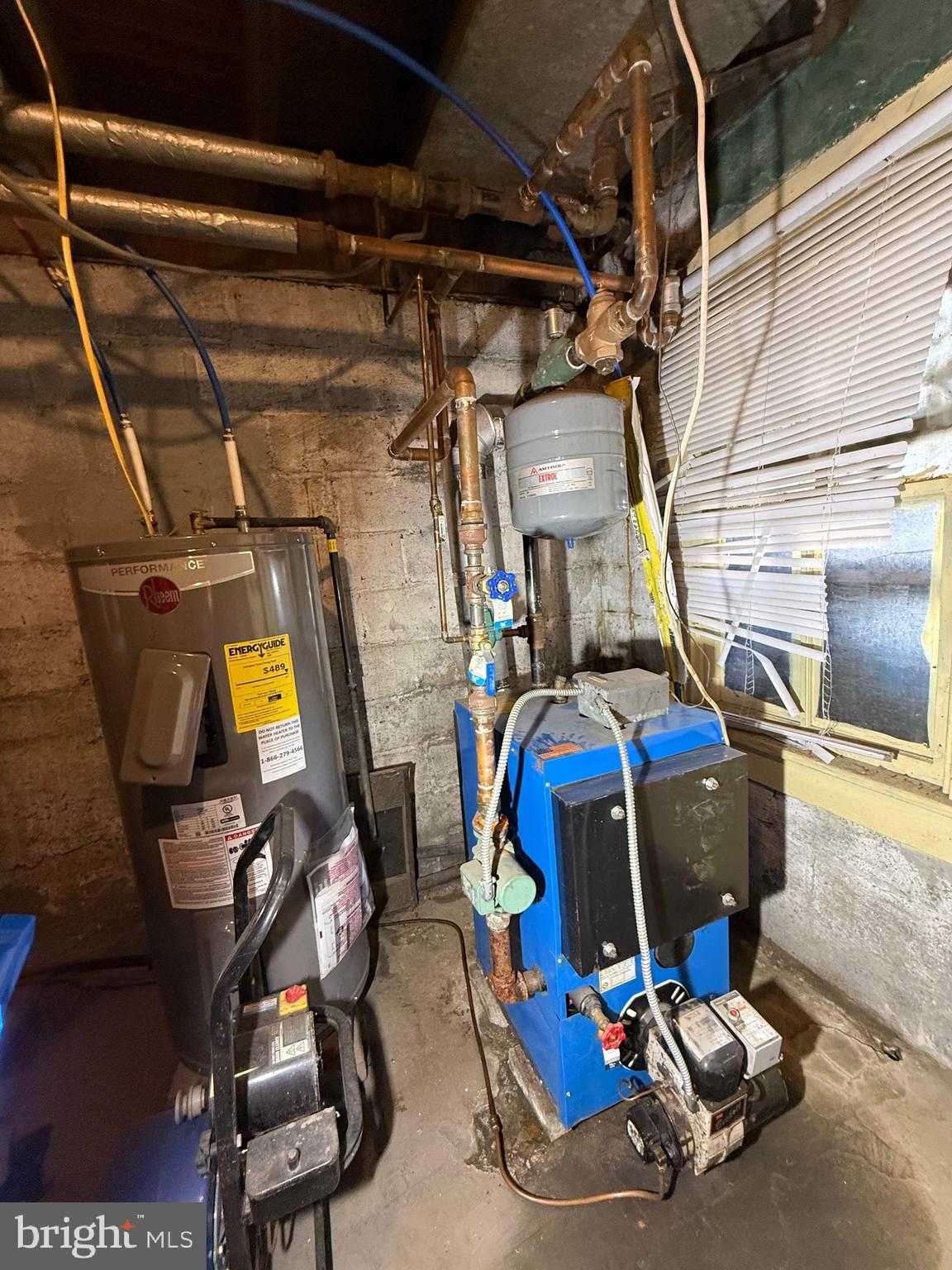 33 W Spruce St photo 5