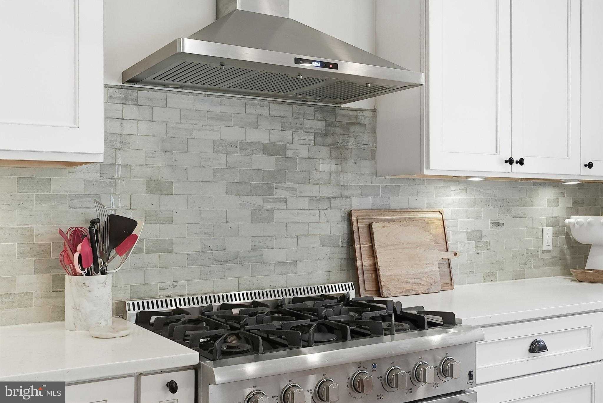 7739 Schelhorn Rd photo 33