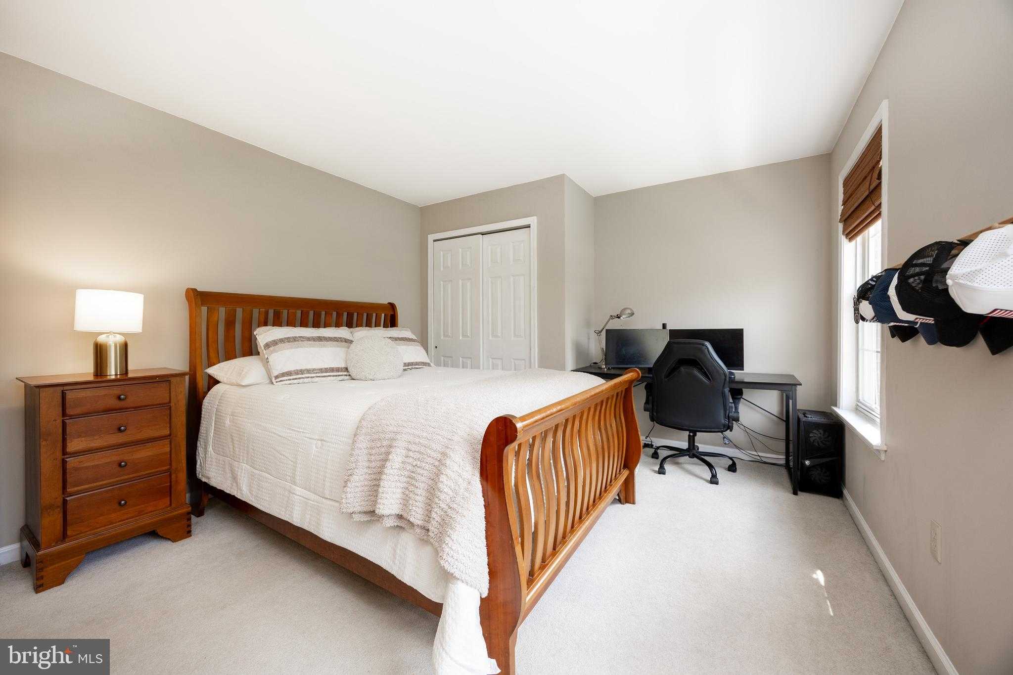 108 Wooded Acres Ln photo 31