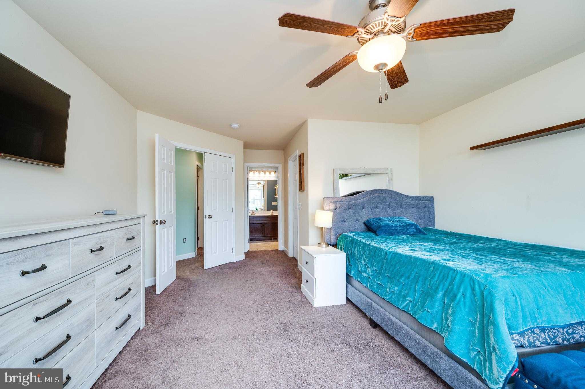 1247 Fairmont Ave photo 21