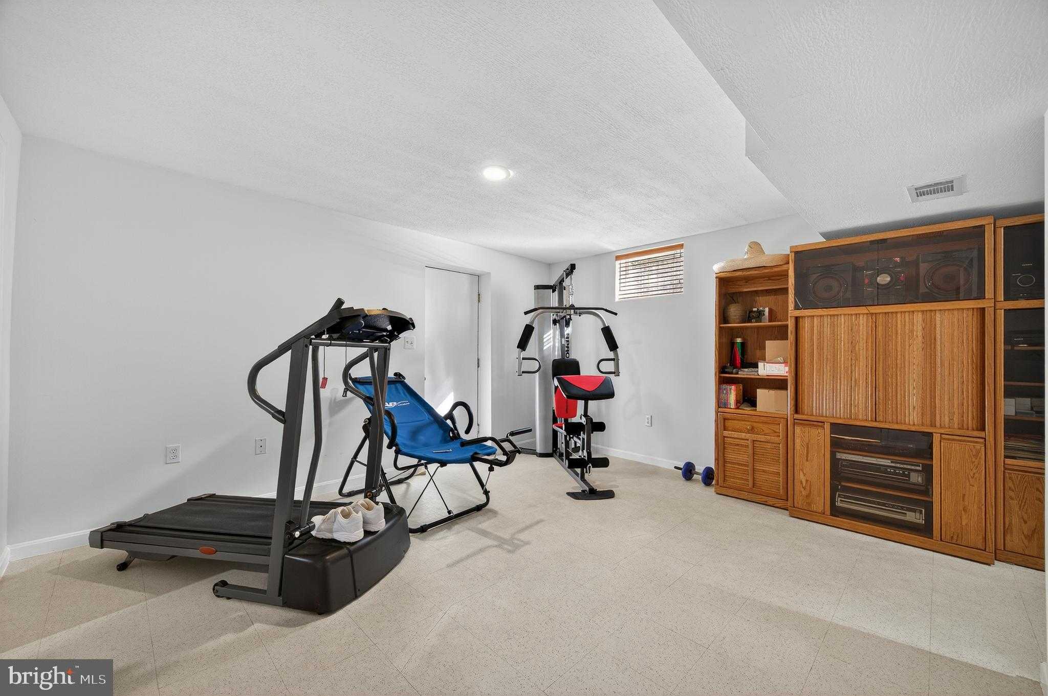 3941 Sunflower Cir photo 36