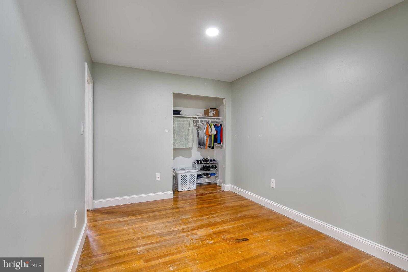 9444 Lafayette Ave photo 11