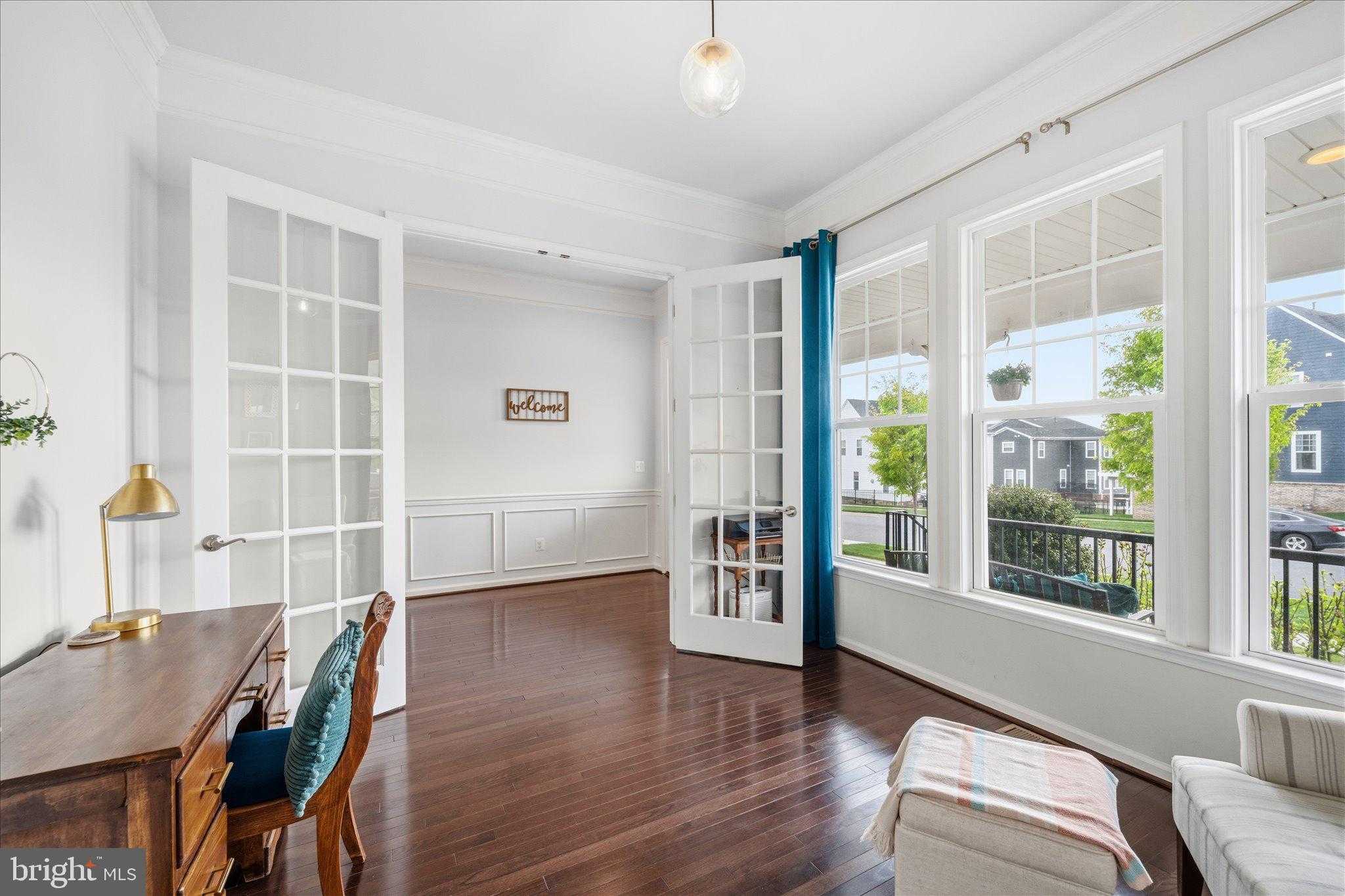 1114 Laconian St SE photo 18