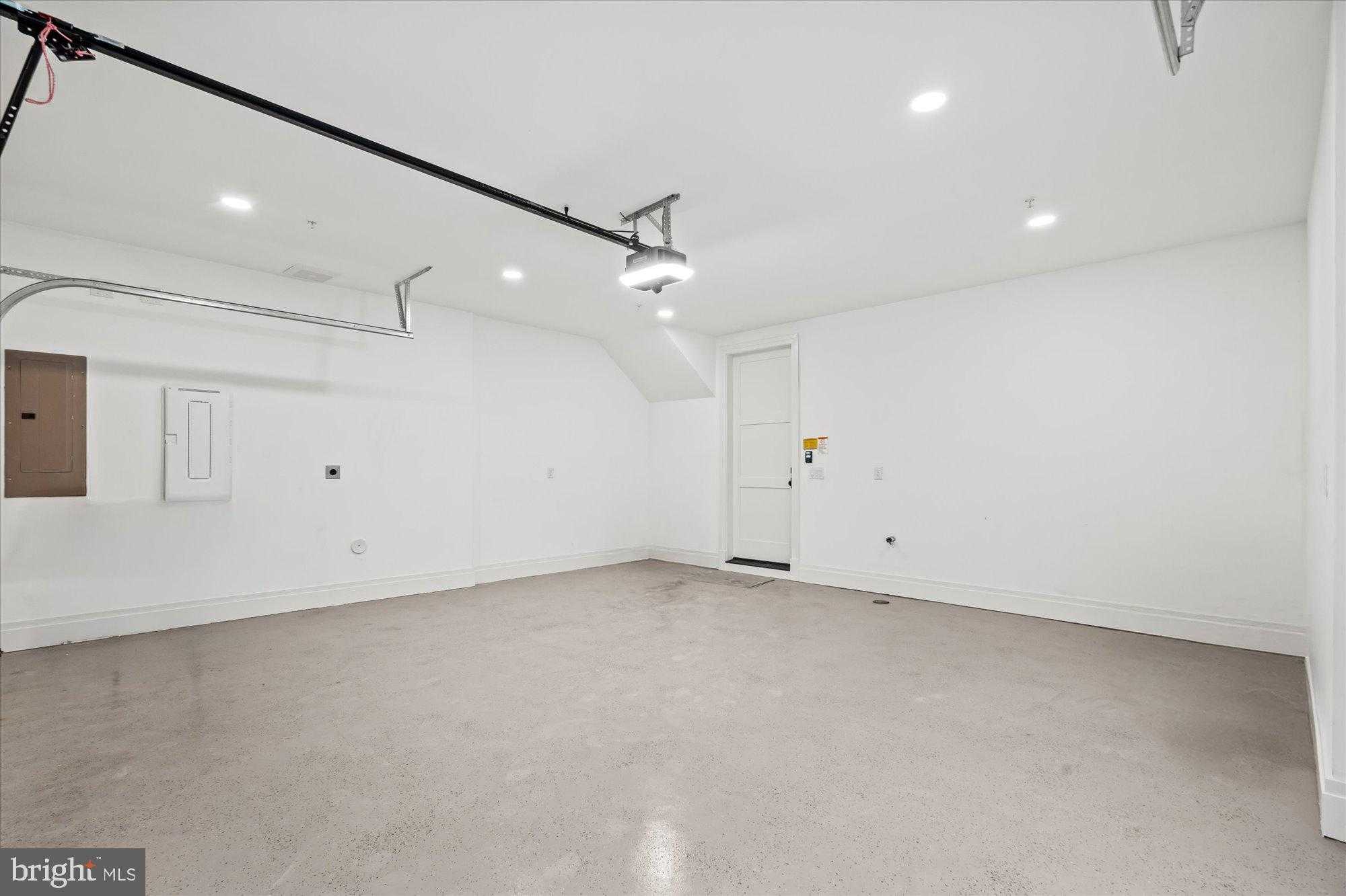 1330 Cameron St photo 59