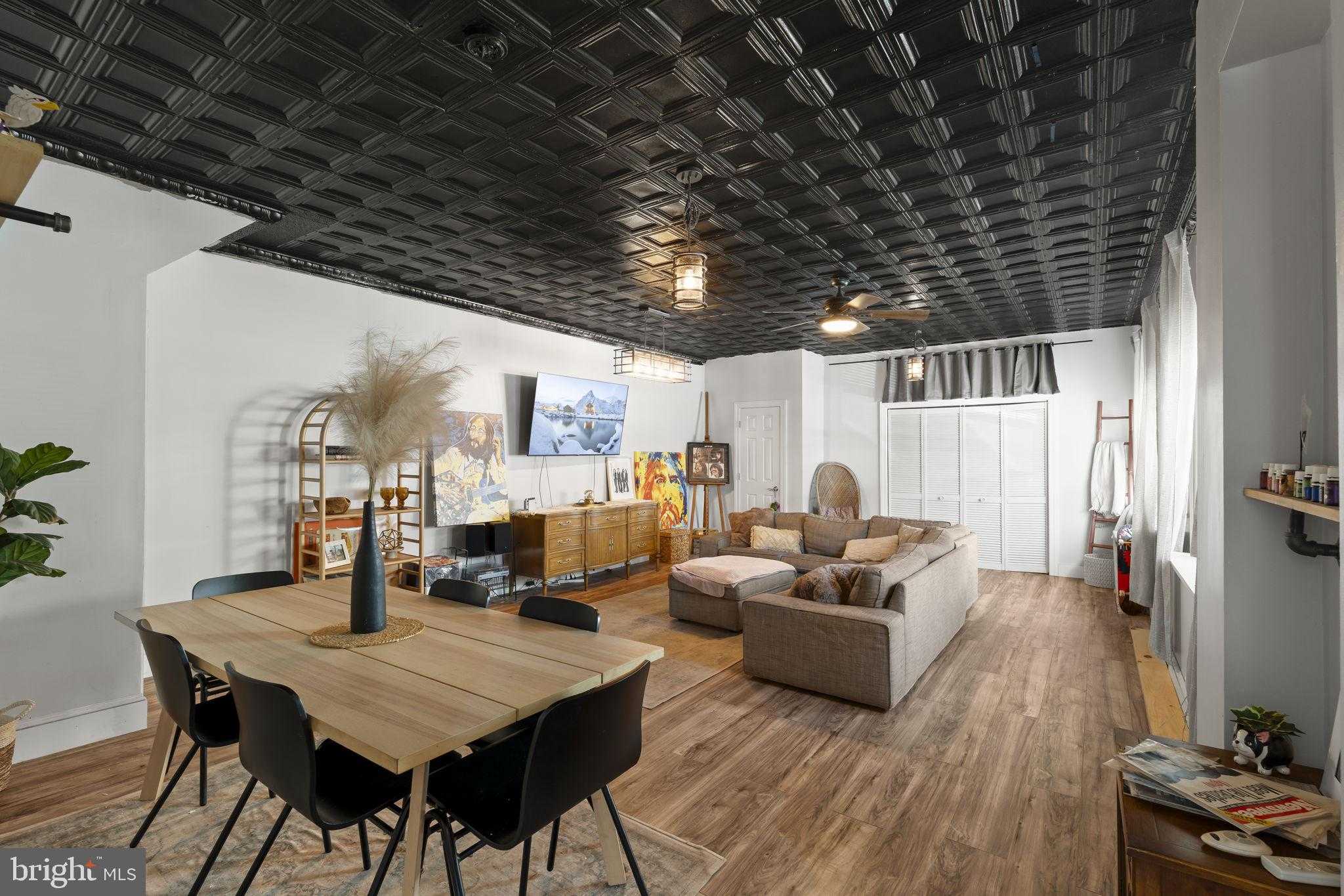 155 Jamestown St photo 2