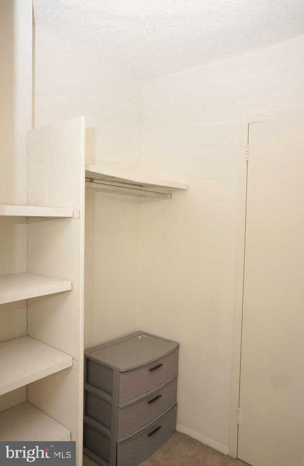 5225 Pooks Hill Rd photo 20