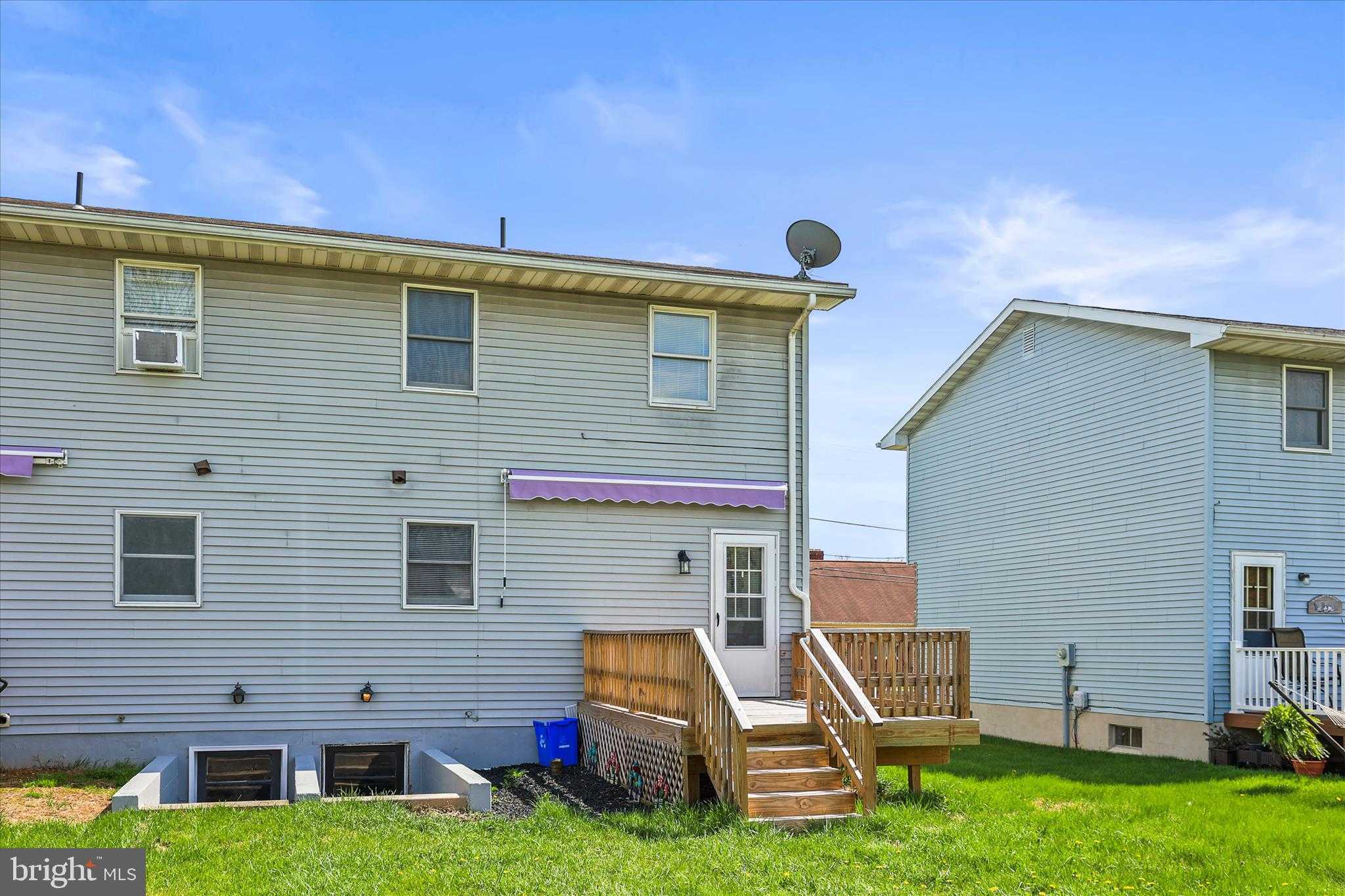 329 South St photo 26