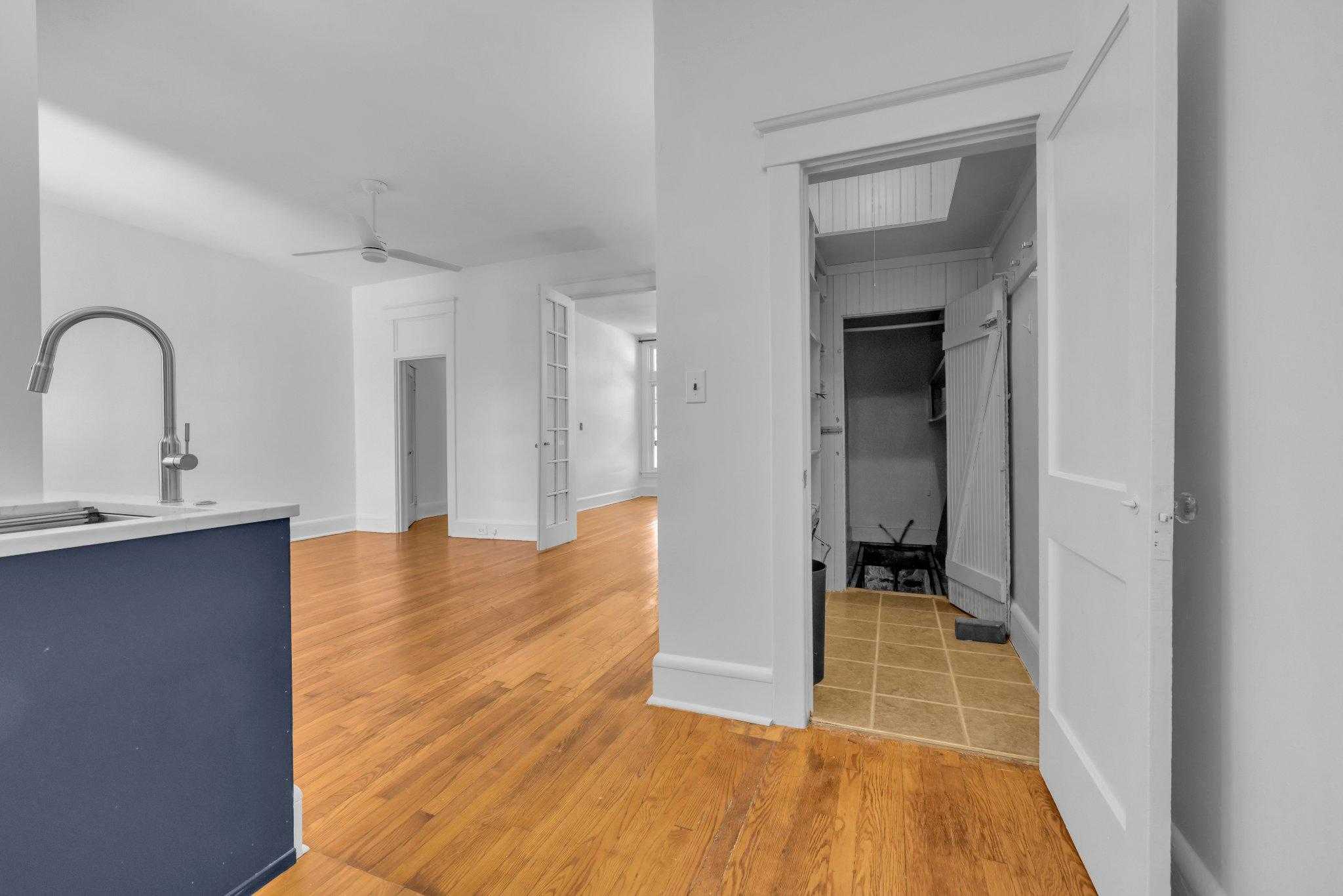 2417 Eutaw Pl photo 17