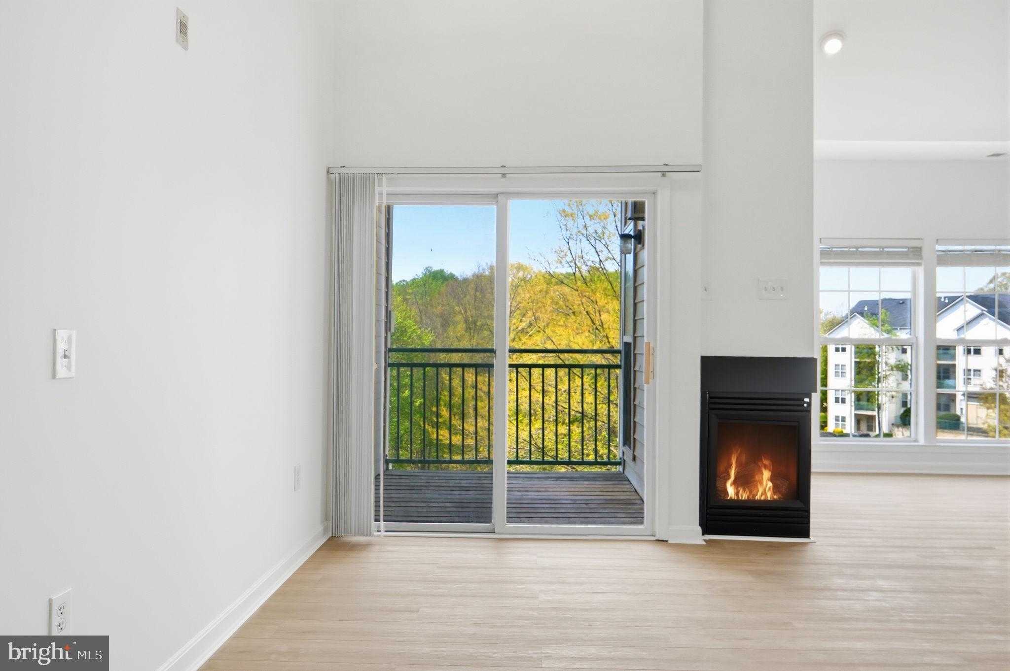 15620 Everglade Ln Apt 401 photo 7