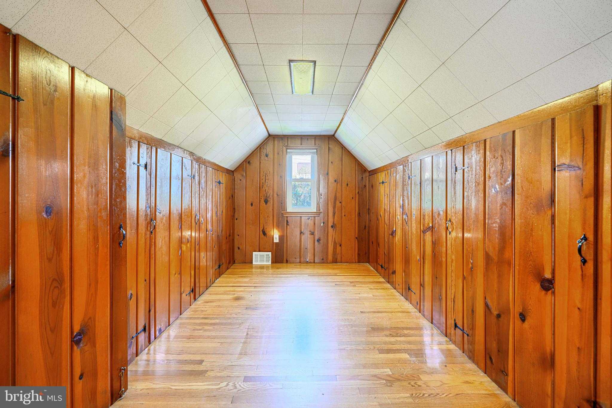 9110 Autoville Dr photo 22