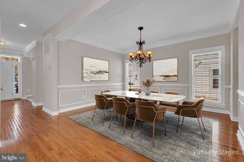 119 Mulberry CT photo 15