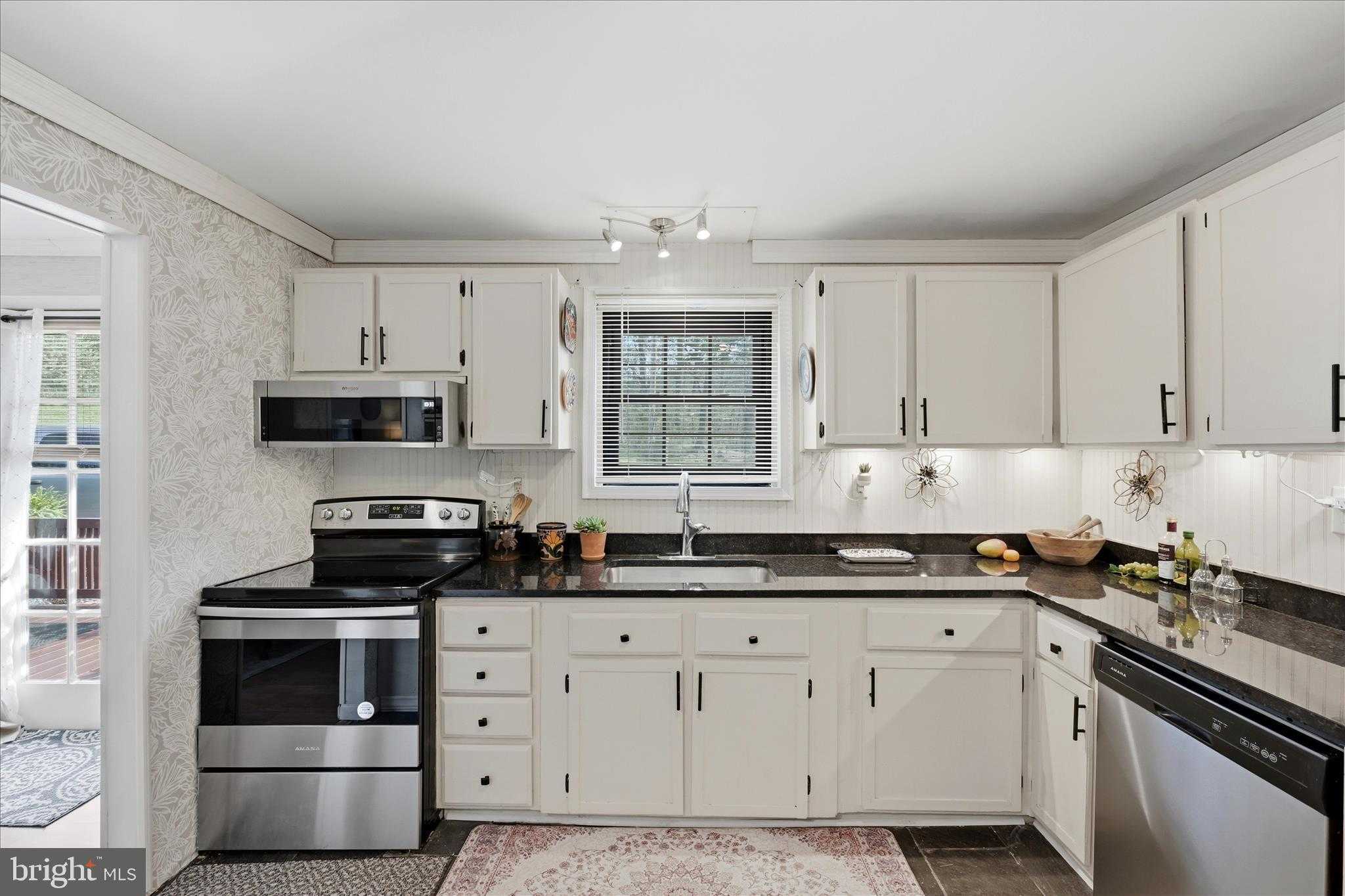 73 Hilltop View Ln photo 11