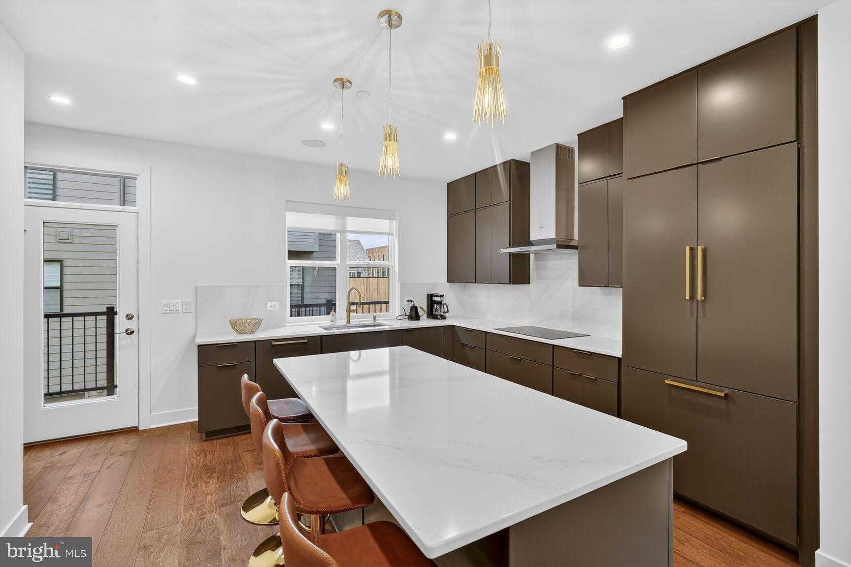 5343 Zenith Overlook photo 2