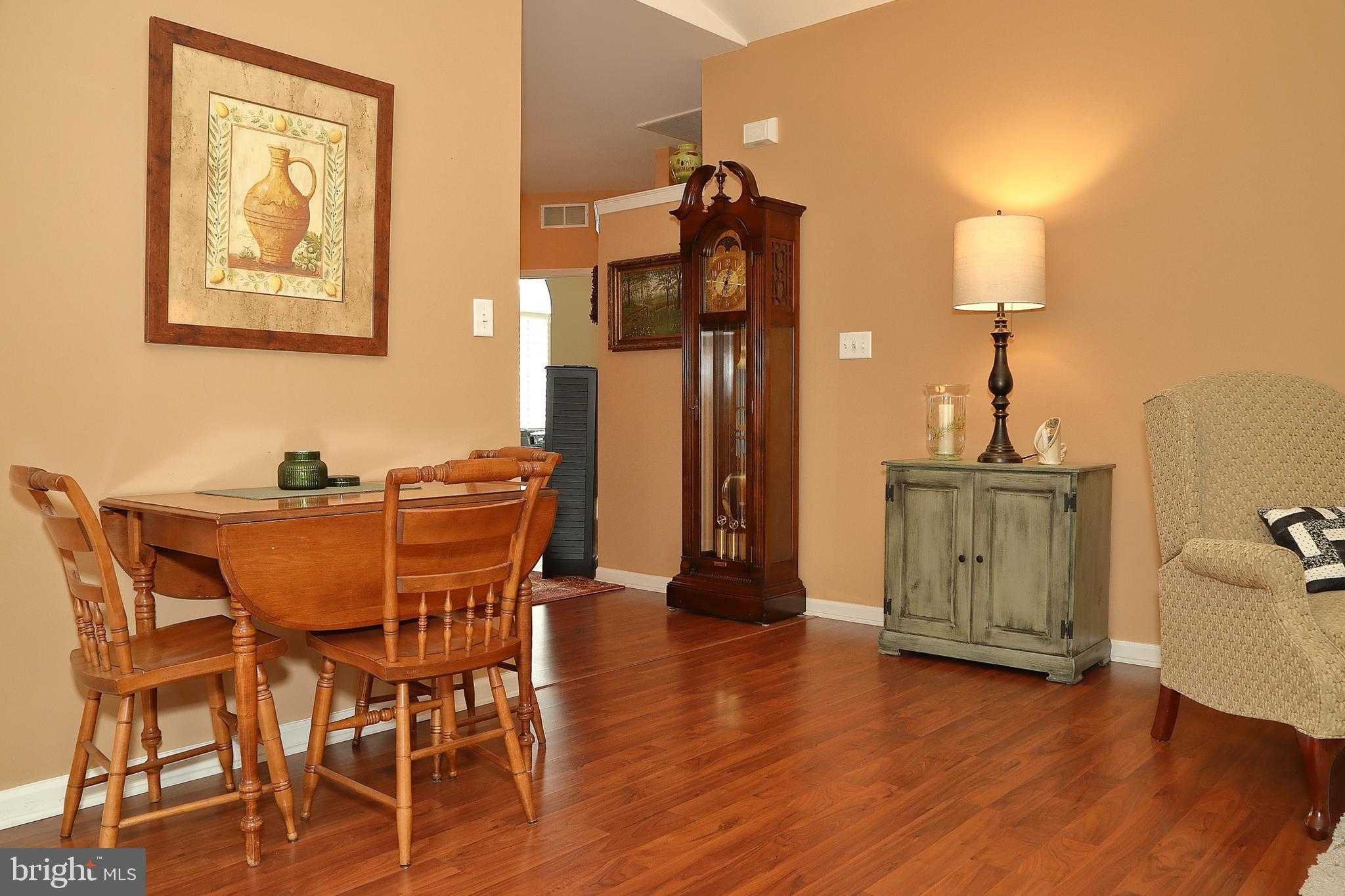 534 Blossom Trl photo 12