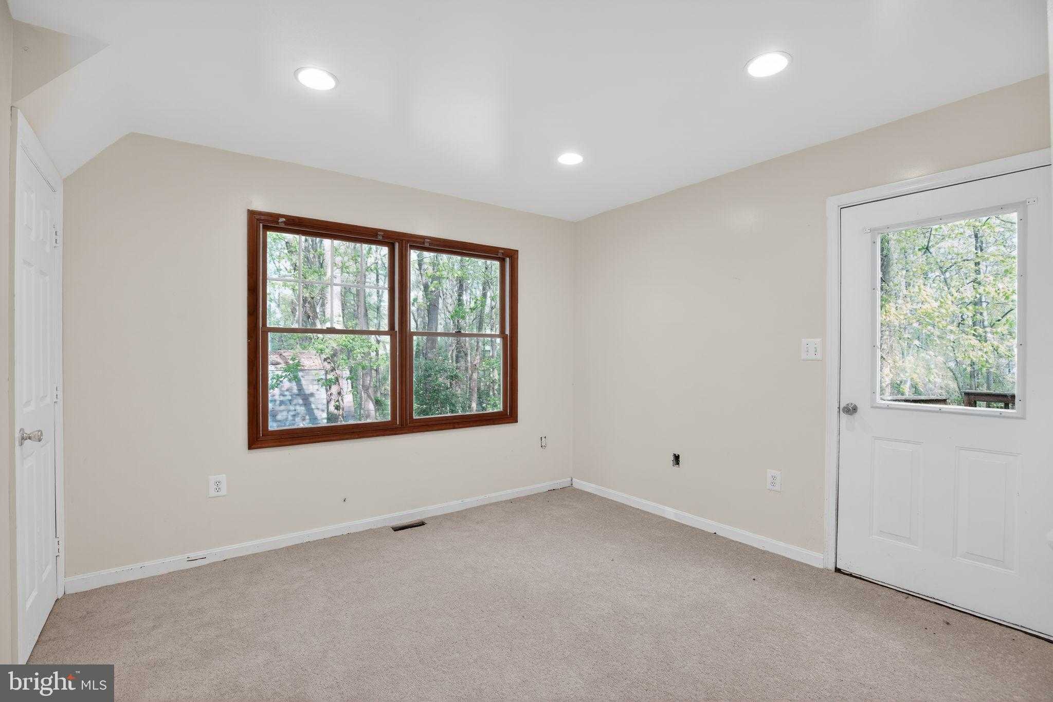 507 Chestnut CT photo 21