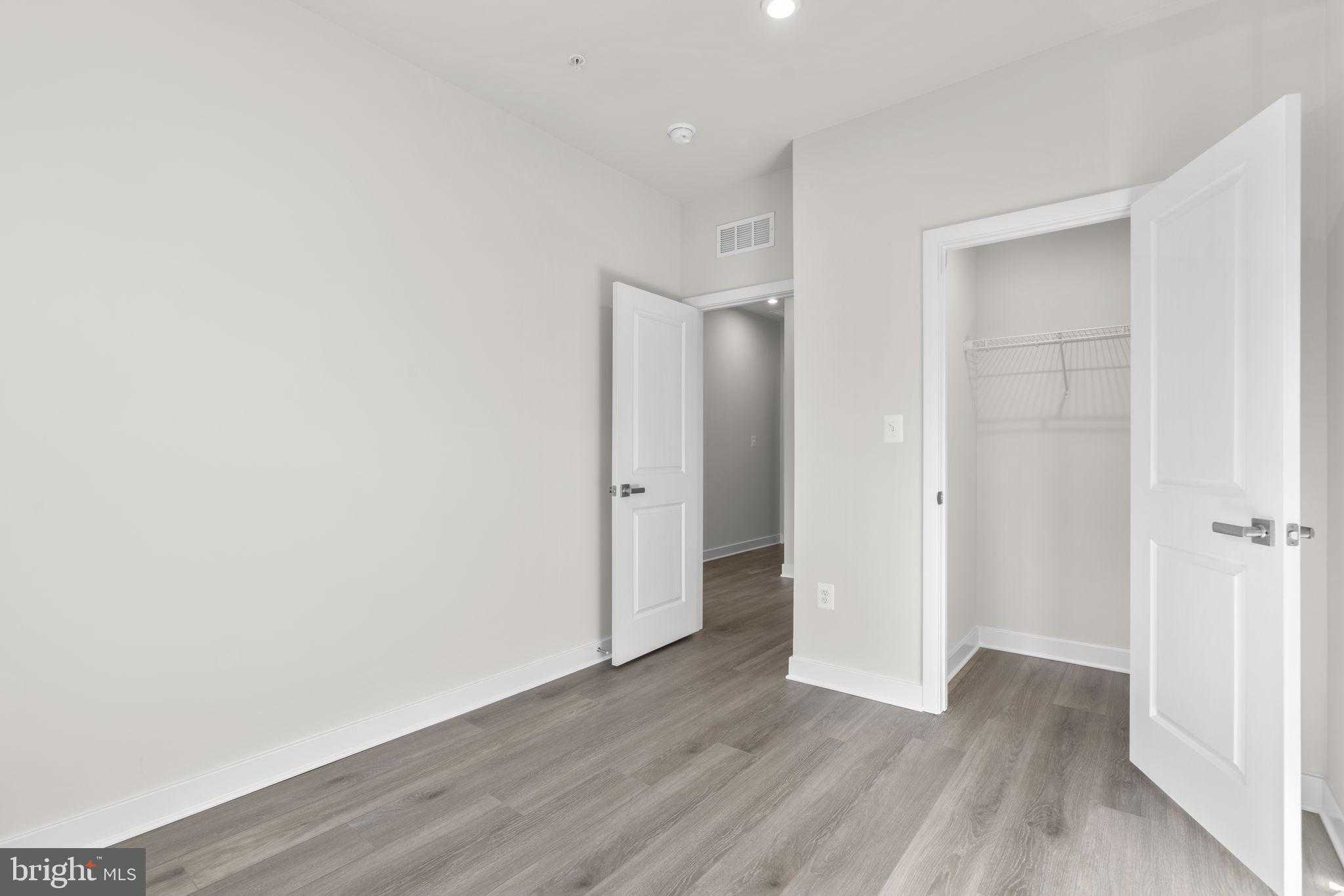 103 Spring Gate Ln photo 23