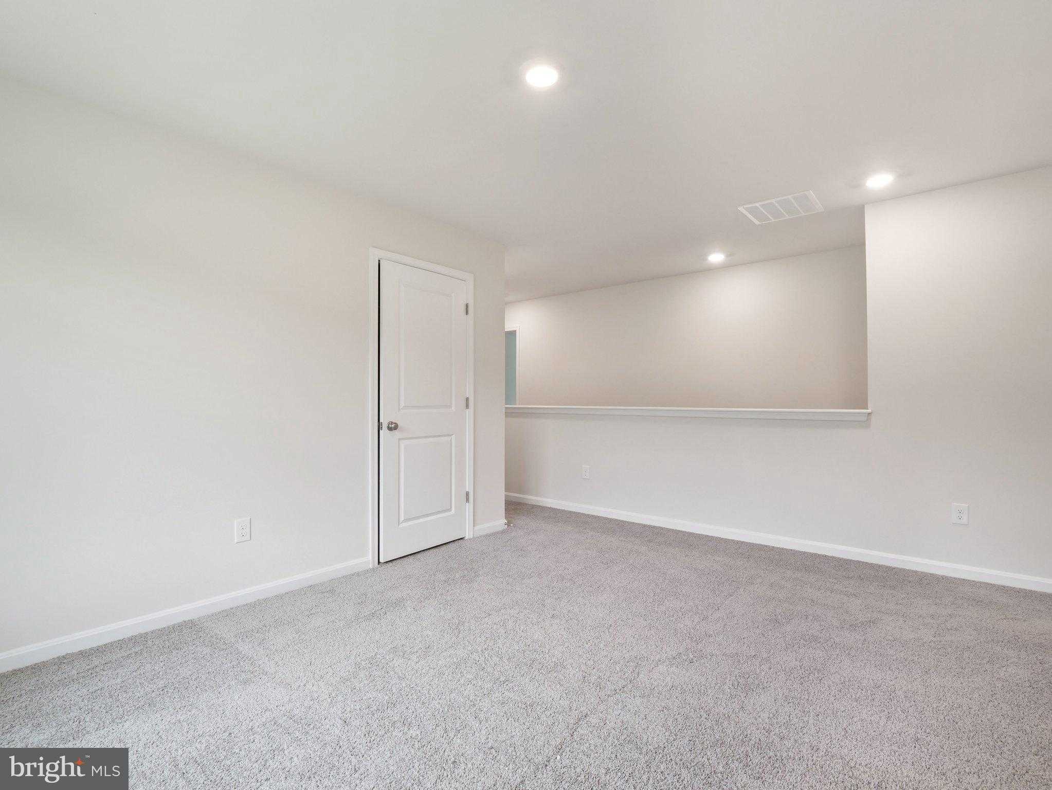 Sterling Way photo 17