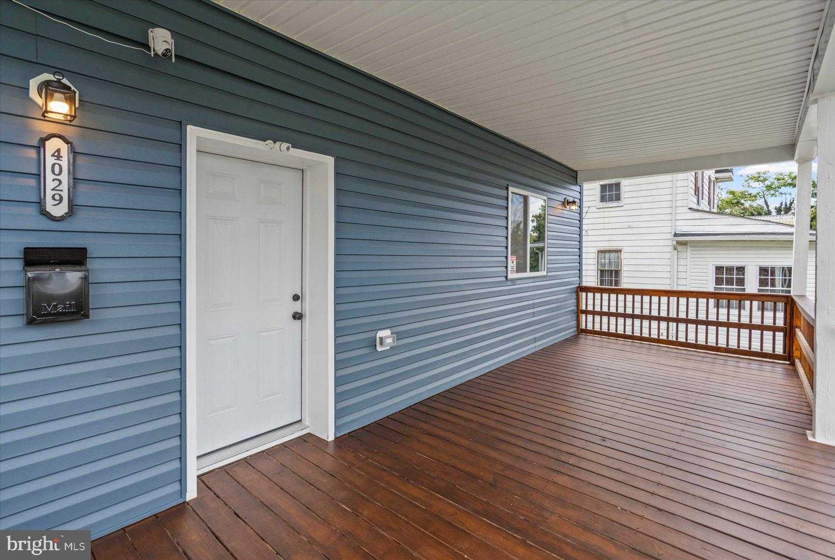 4029 Fairview Ave photo 3