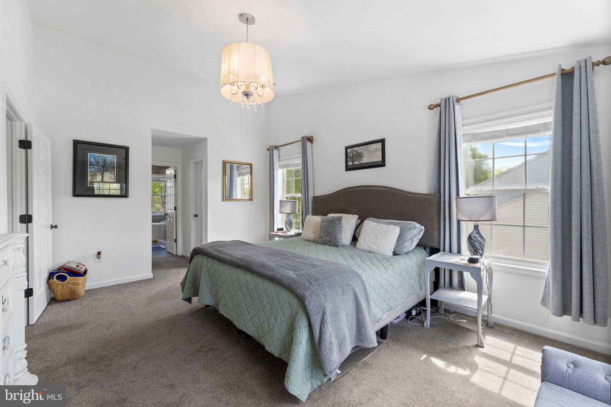 98 Saint Roberts Dr photo 33