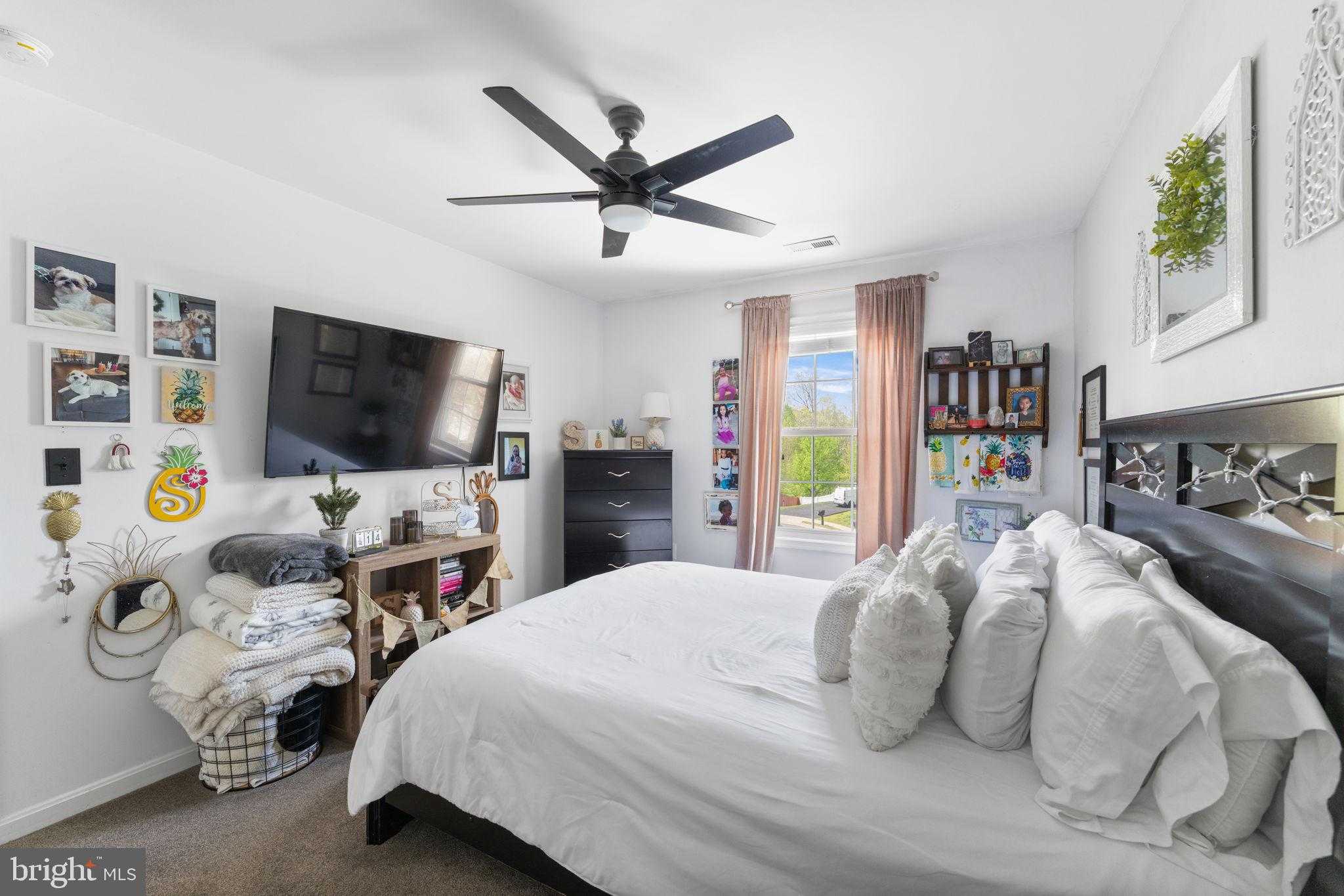 98 Saint Roberts Dr photo 47