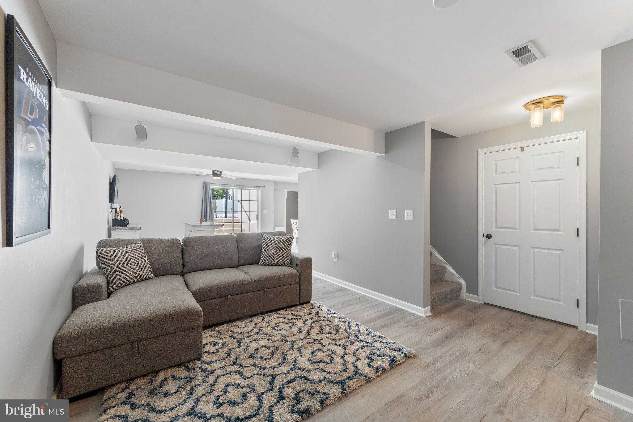 98 Saint Roberts Dr photo 56