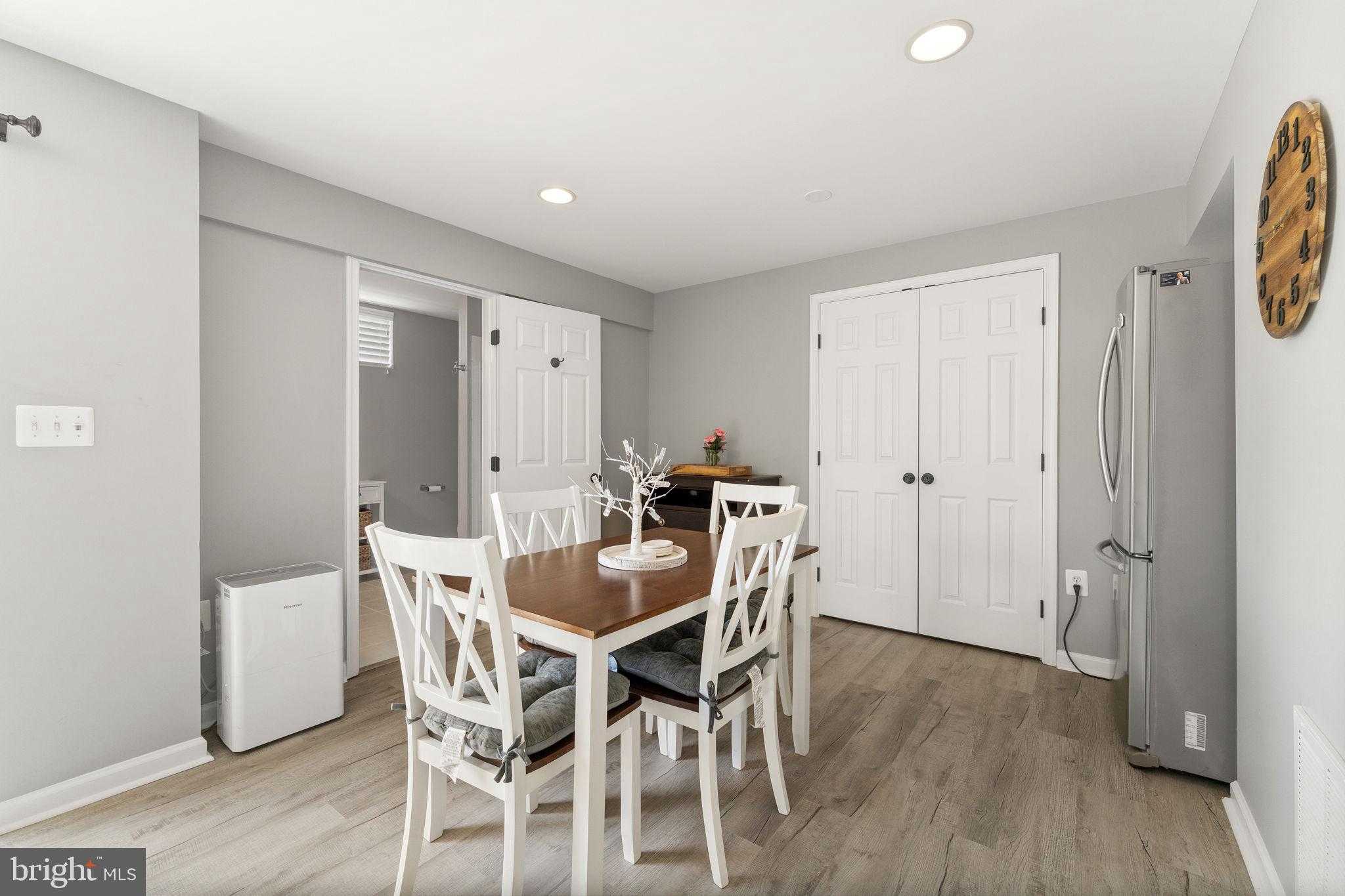 98 Saint Roberts Dr photo 66