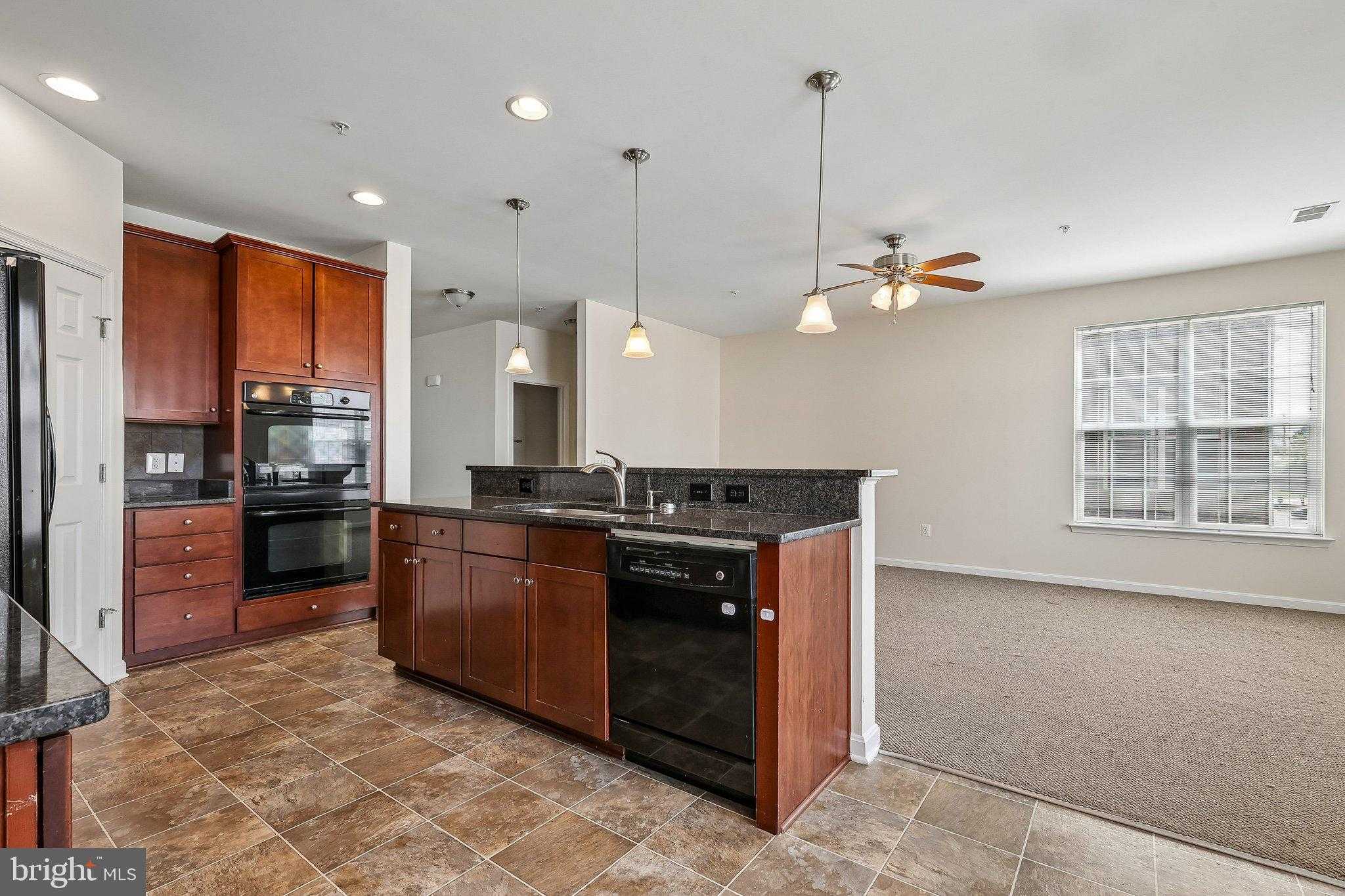 9581 Center St photo 12