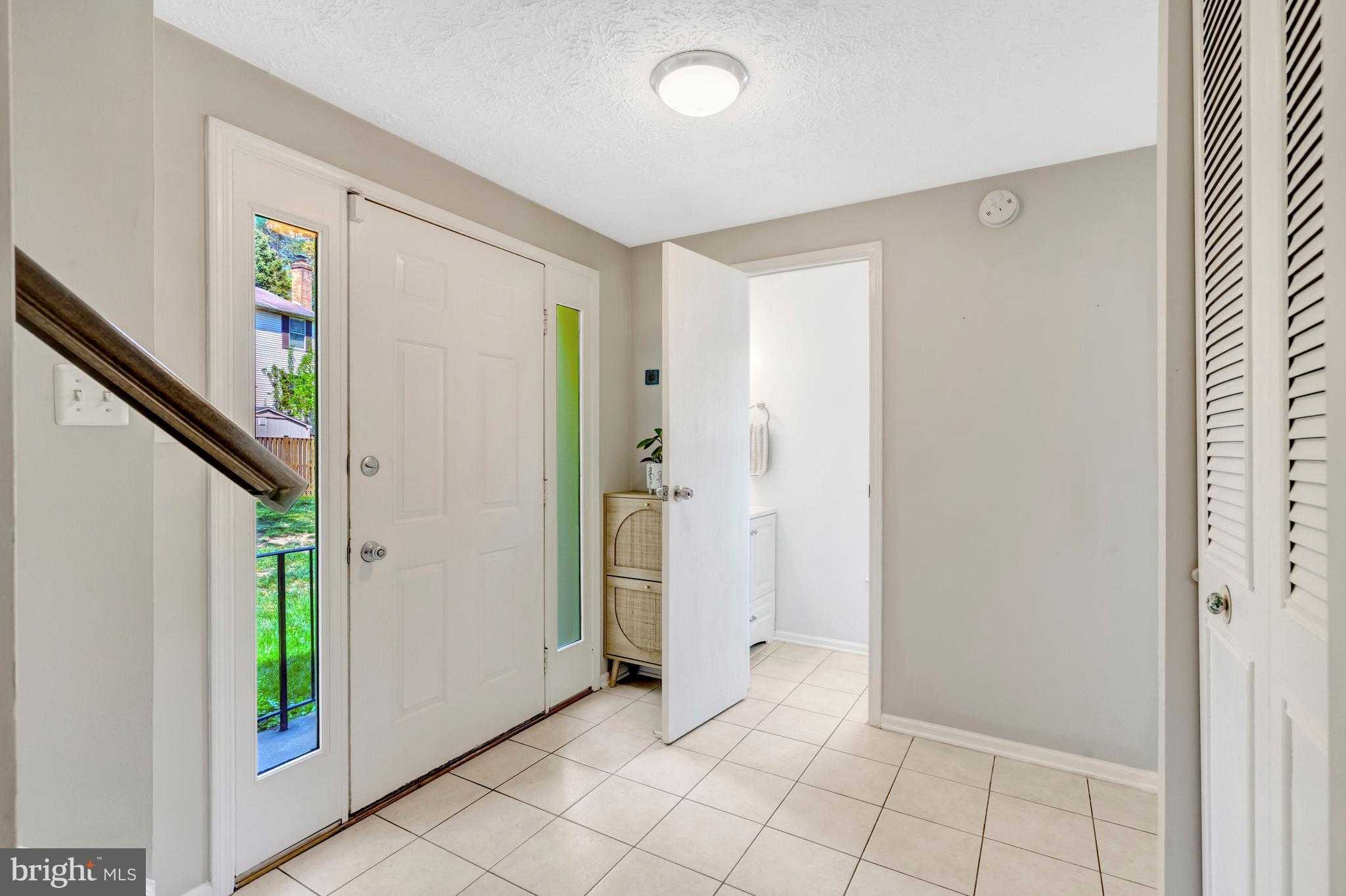 9118 Tiffany Park CT photo 10