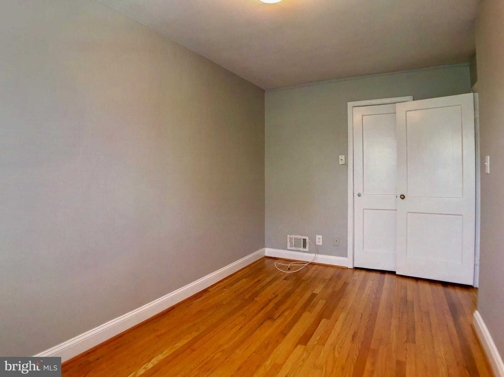 78 S Hawthorne Rd photo 16