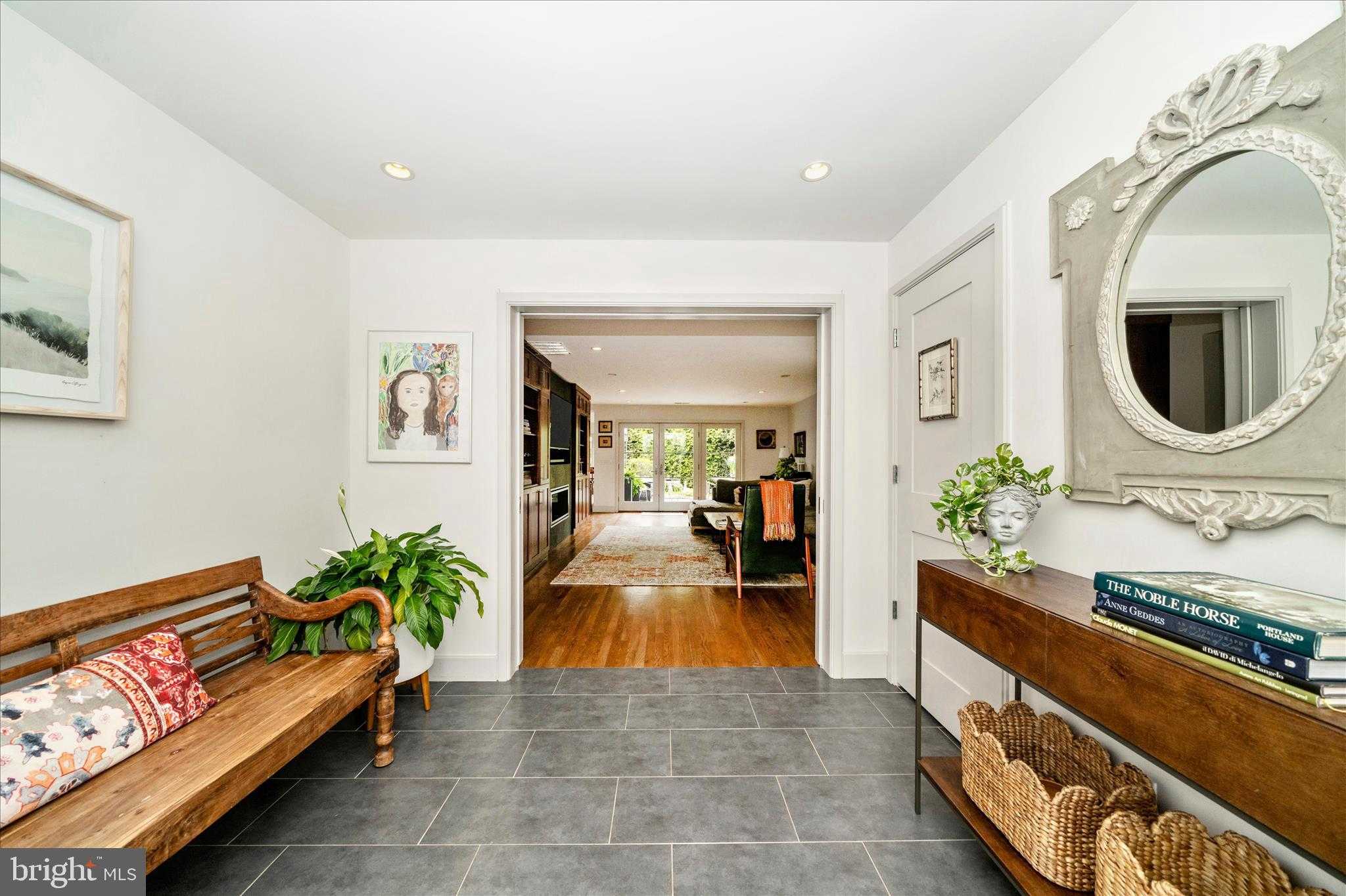 3311 Coquelin Ter photo 5