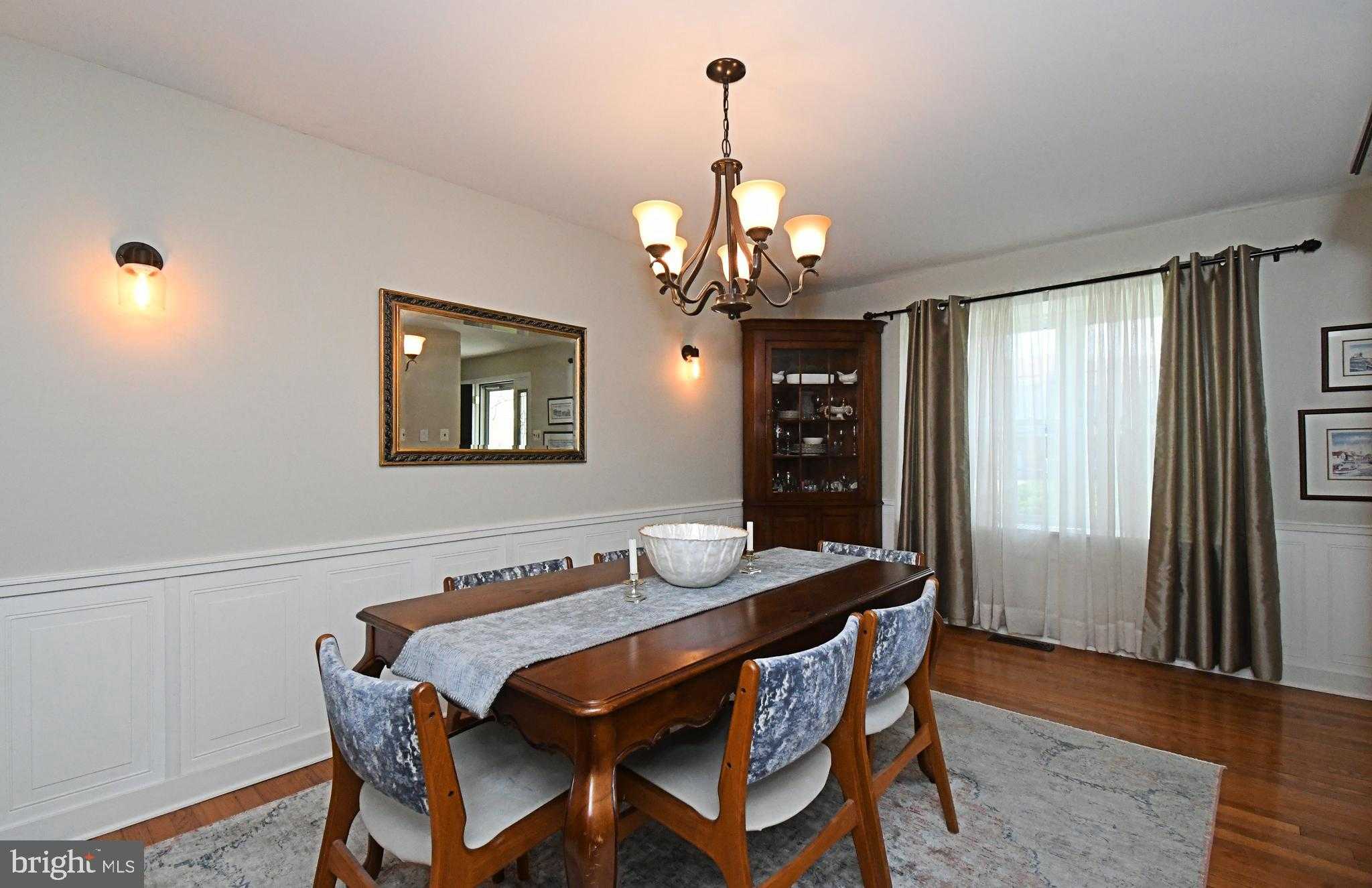 235 Argyle Rd photo 10