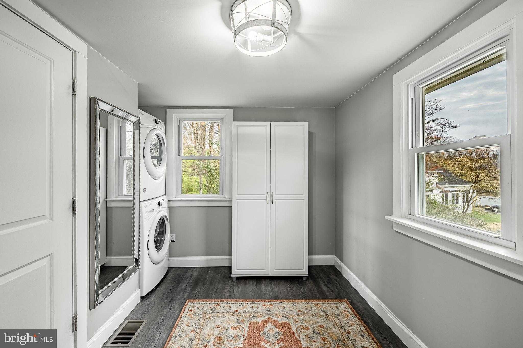 3119 Laughead Ln photo 11