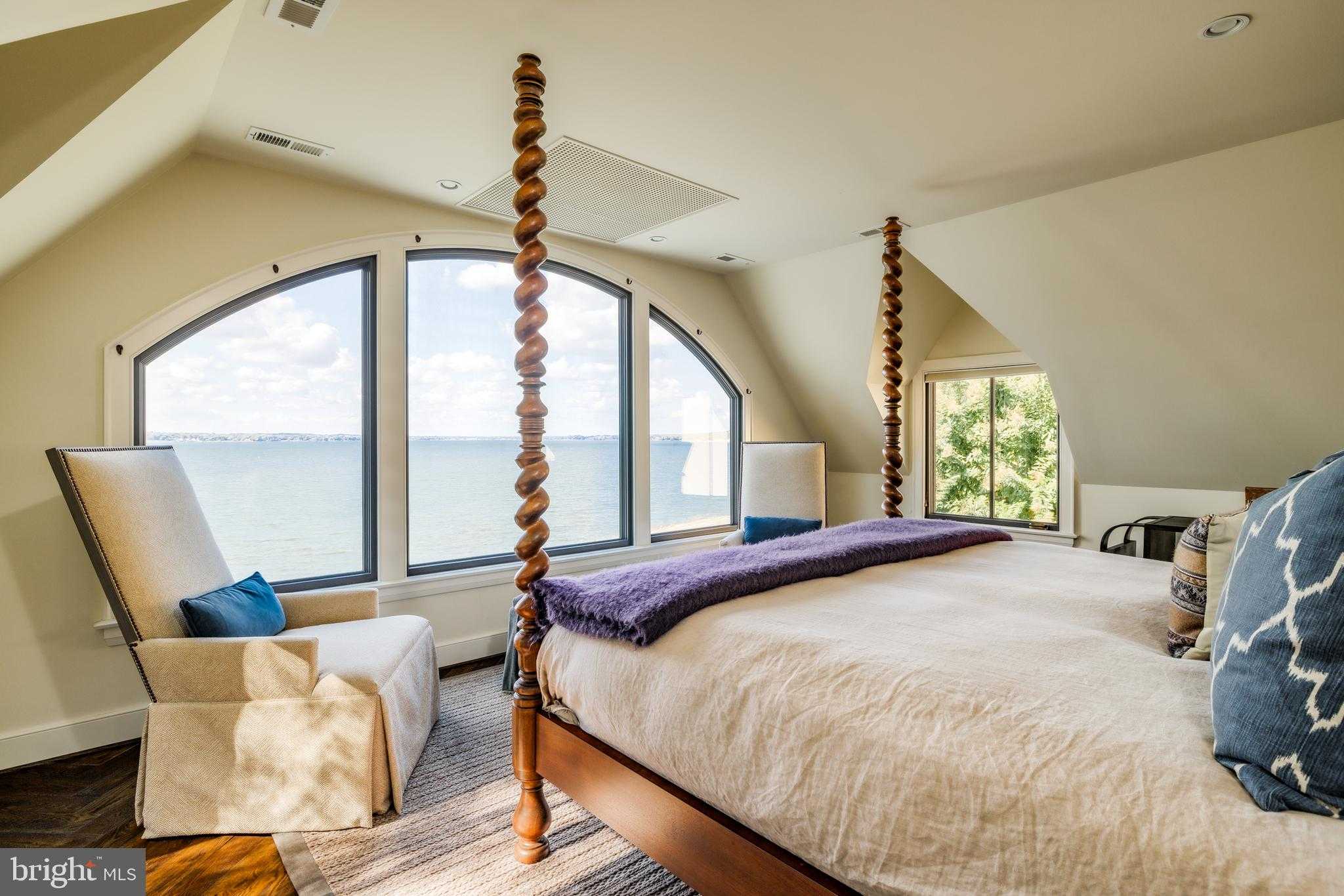 622 Magothy Rd photo 28