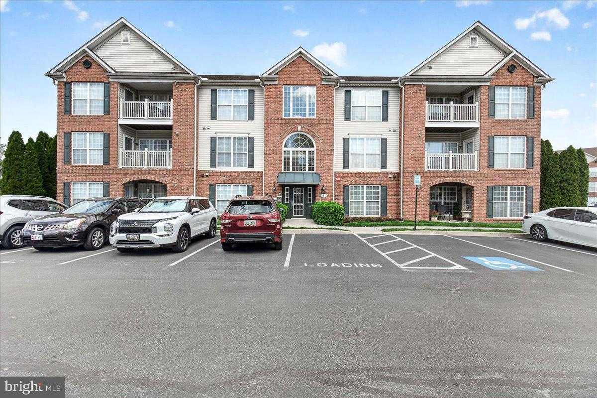 595 Cawley Dr photo 2