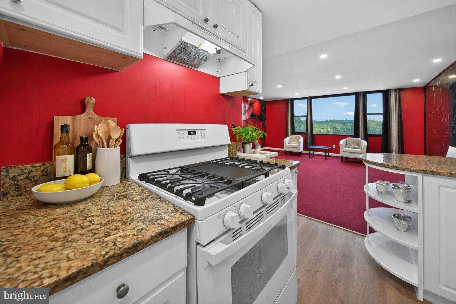 4600 Duke St Apt 526 photo 10